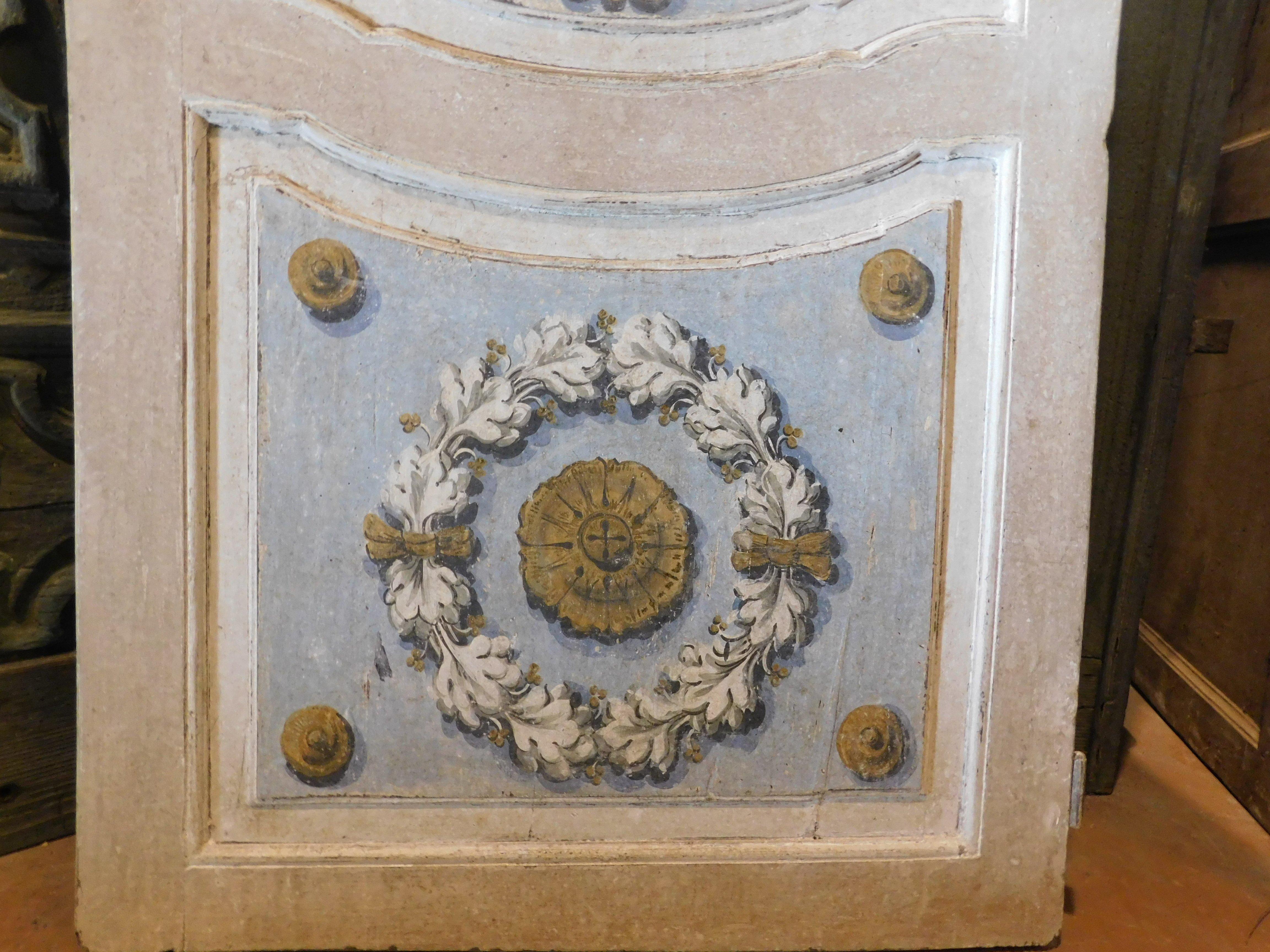 Lacquered and painted door with baroque motifs, blue and gray, Italy In Good Condition For Sale In Cuneo, Italy (CN)