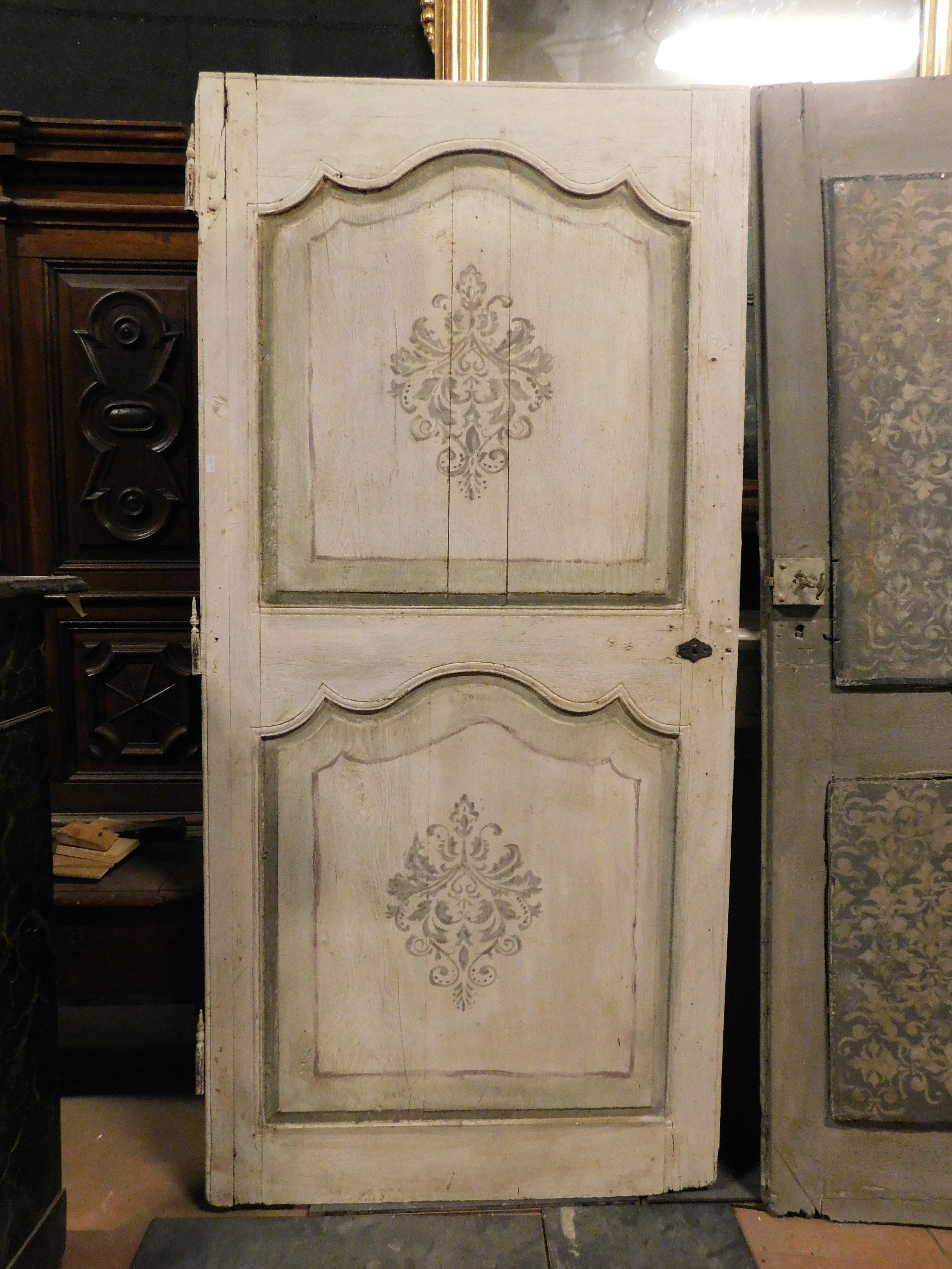 Dipinto a mano Porta in legno laccato e dipinto con forme geometriche barocche, Italia in vendita
