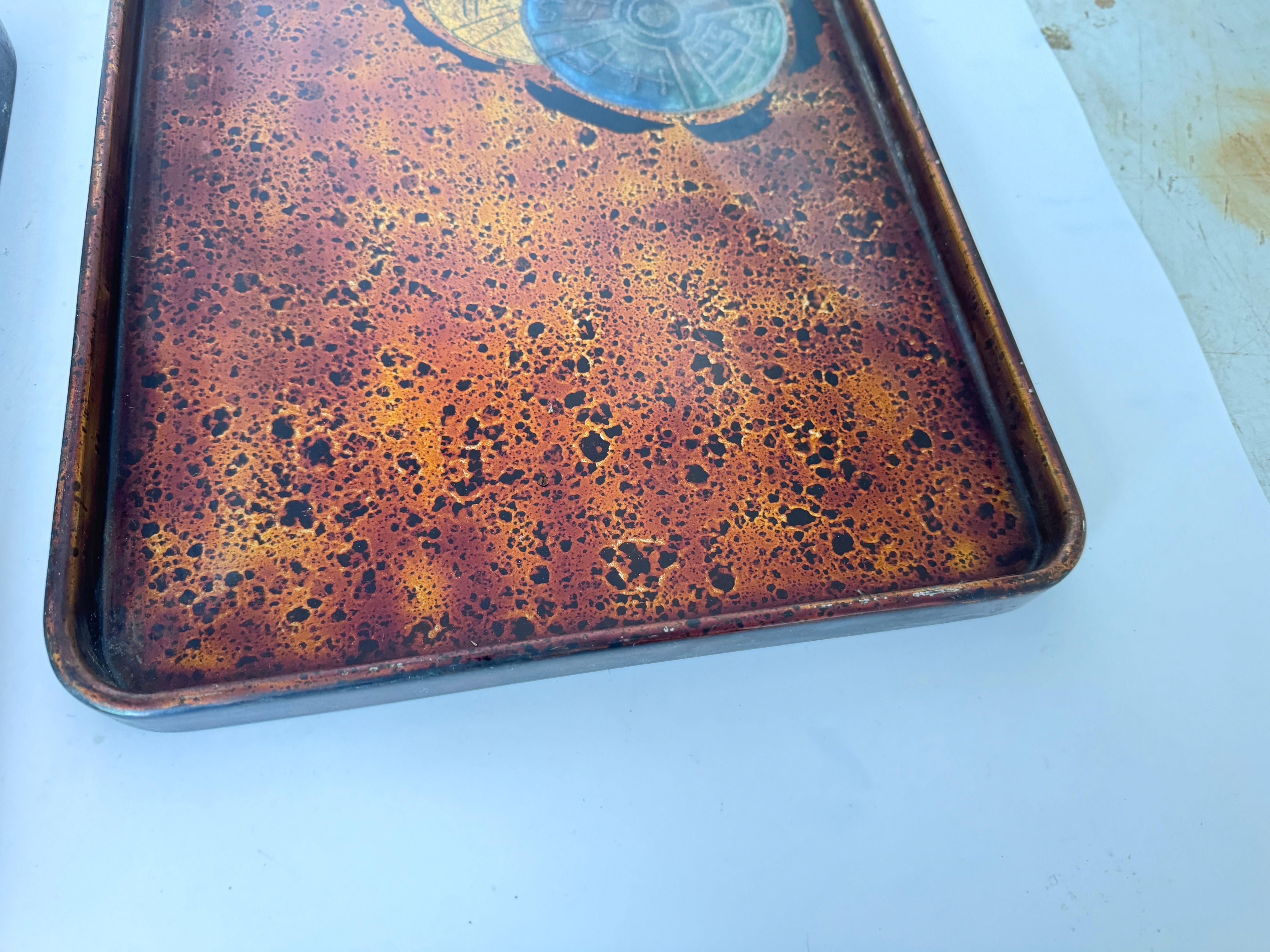 Lacquered Asian Trays from Vietnam, with circles Decor Pattern Set of 2 For Sale 2