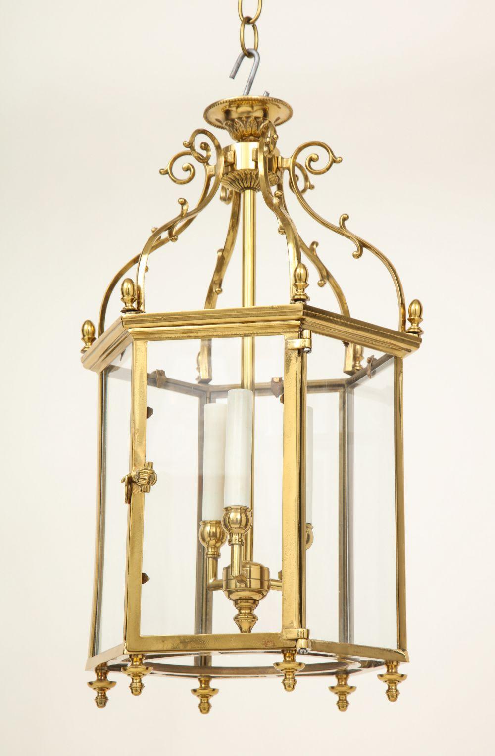 Lacquered Brass Hexagonal Lantern In Good Condition In New York, NY