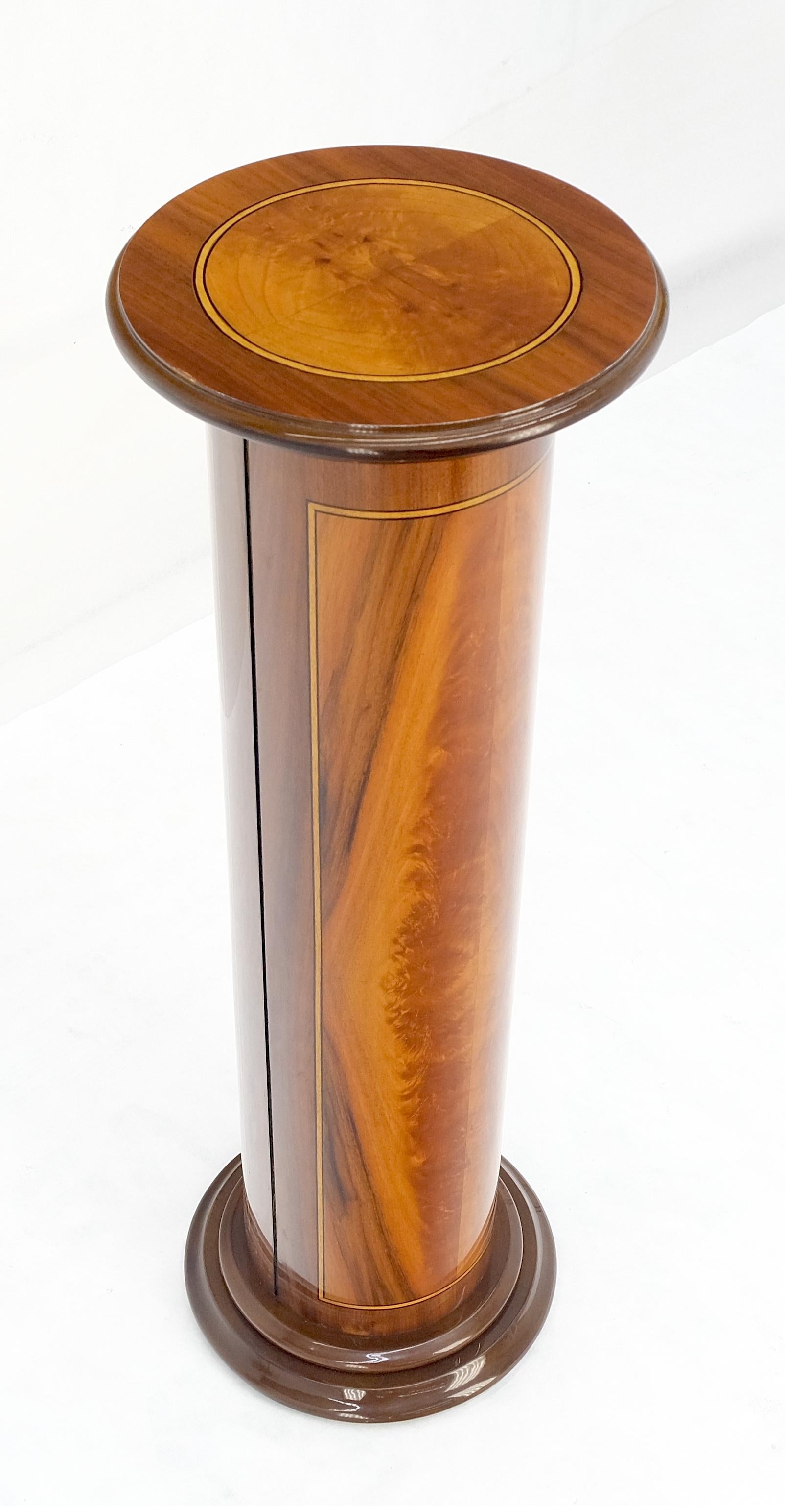 Table à lampe en bois de ronce laqué moderne du milieu du siècle MINT en vente 5