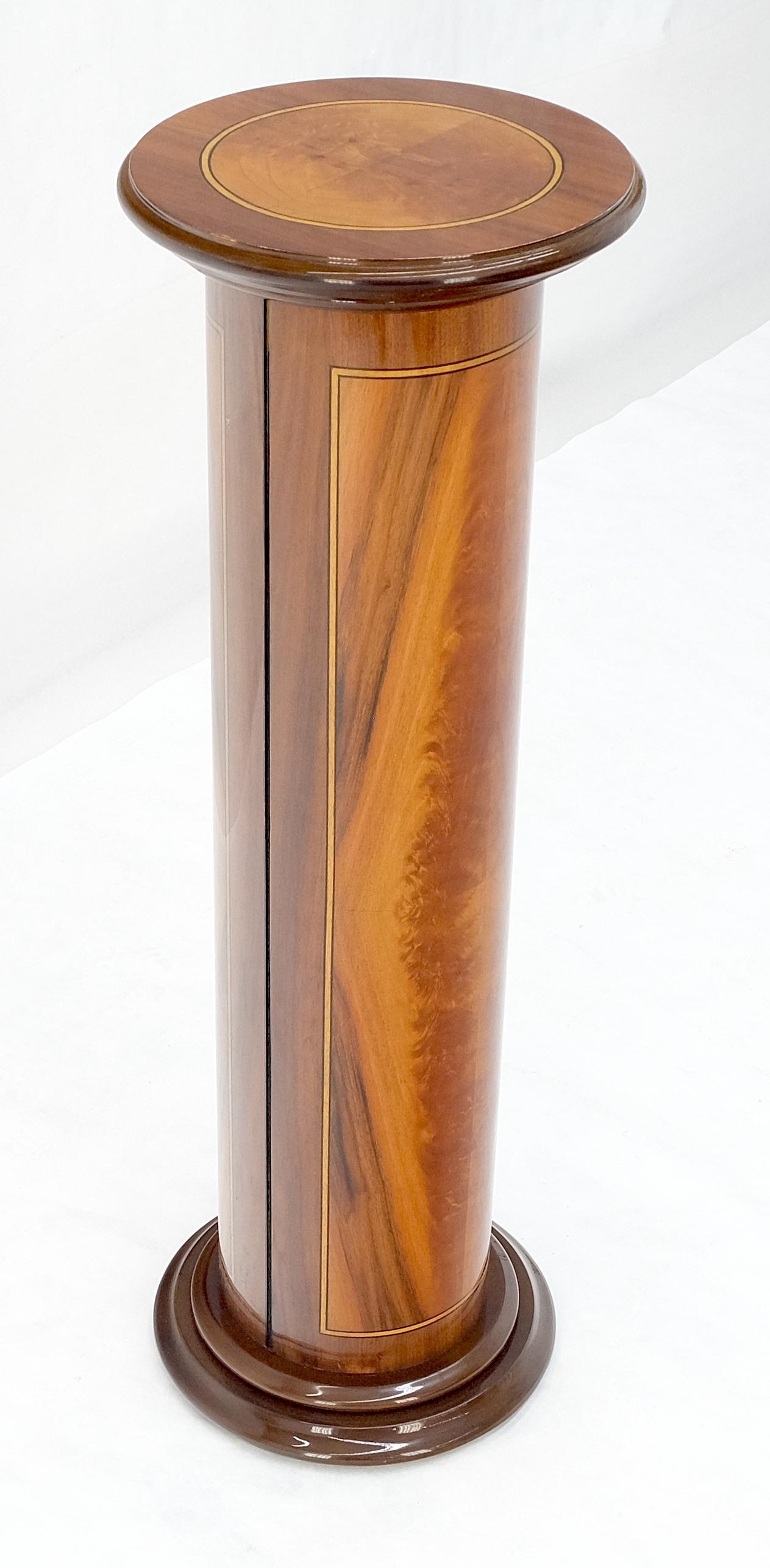 Table à lampe en bois de ronce laqué moderne du milieu du siècle MINT en vente 7