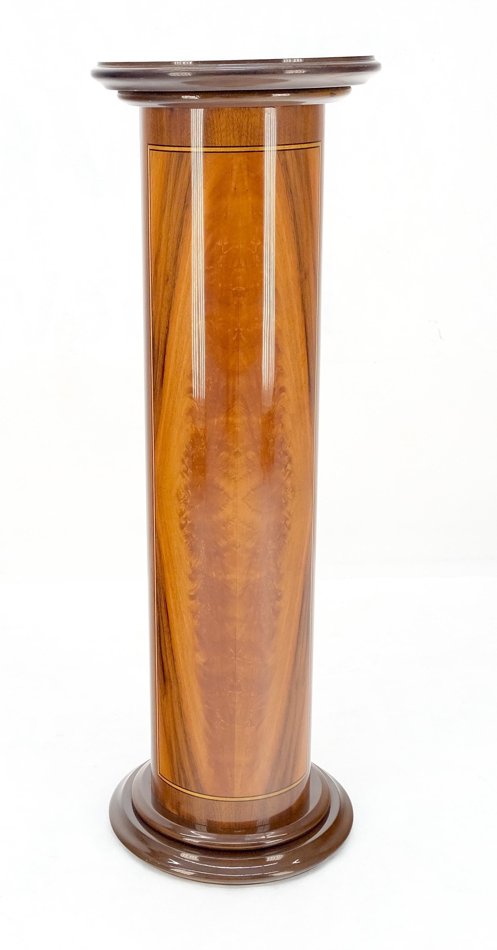 Mid-Century Modern Table à lampe en bois de ronce laqué moderne du milieu du siècle MINT en vente