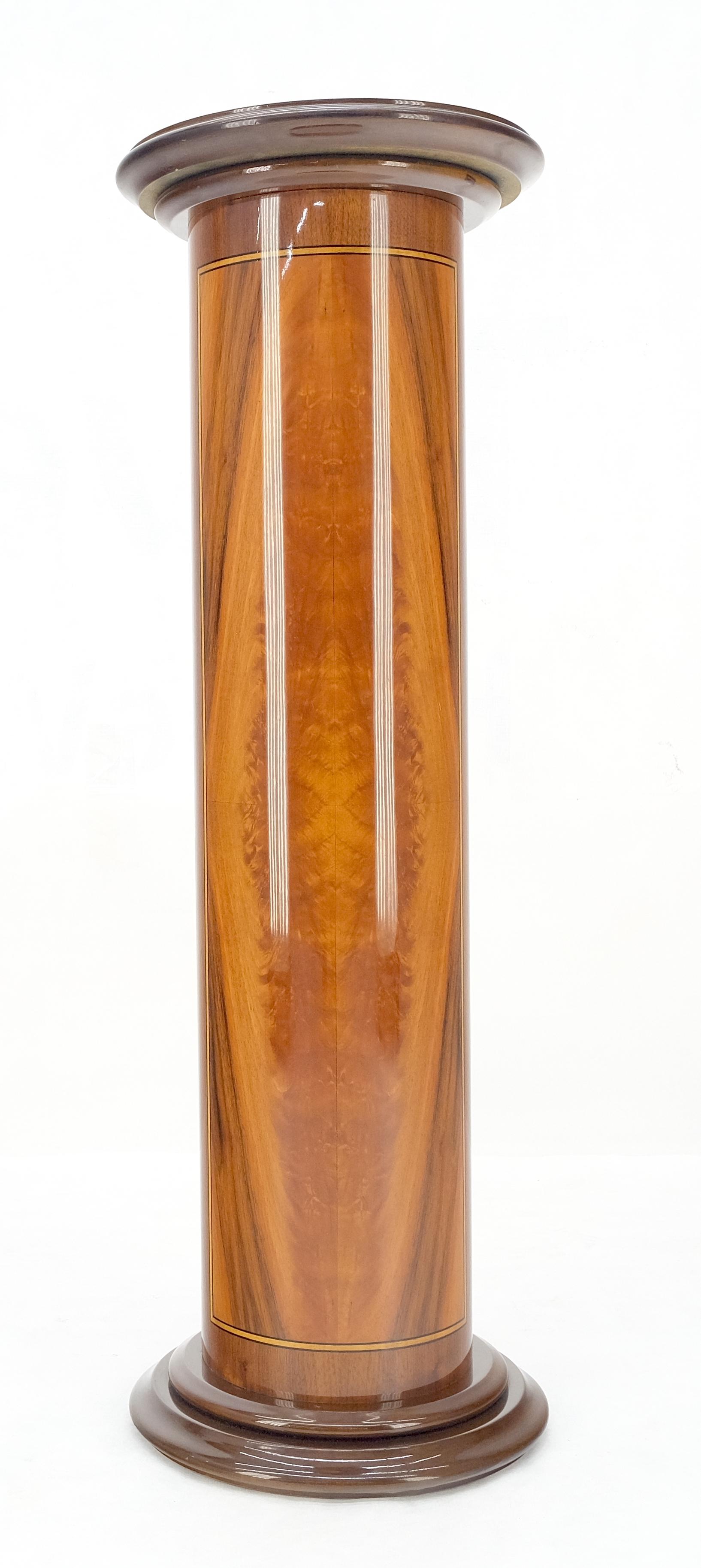 Américain Table à lampe en bois de ronce laqué moderne du milieu du siècle MINT en vente