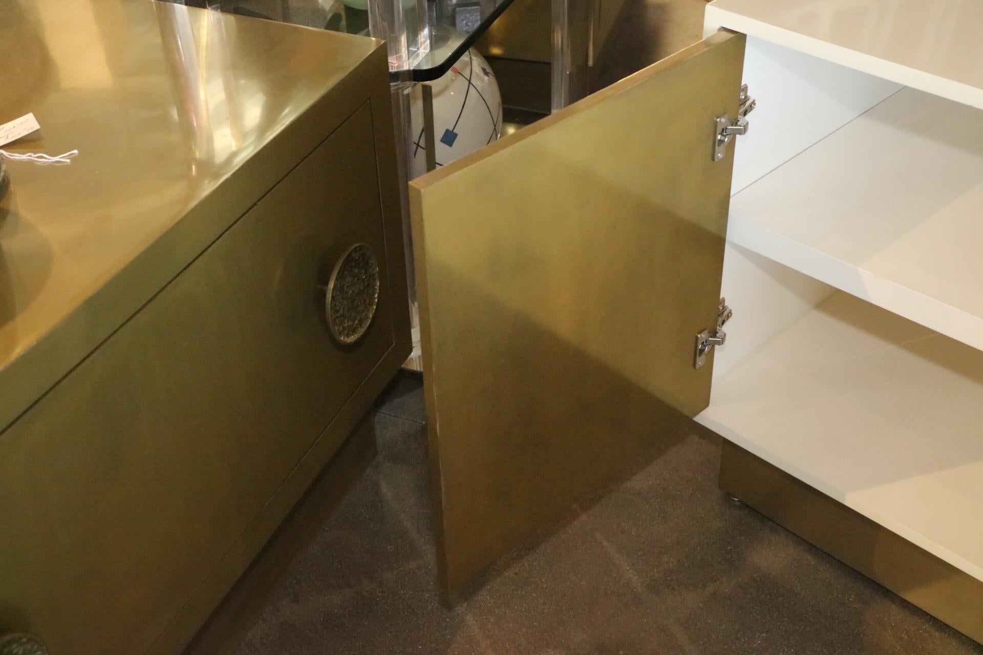 Lacquered Cabinet with Brass Textured Doors 6