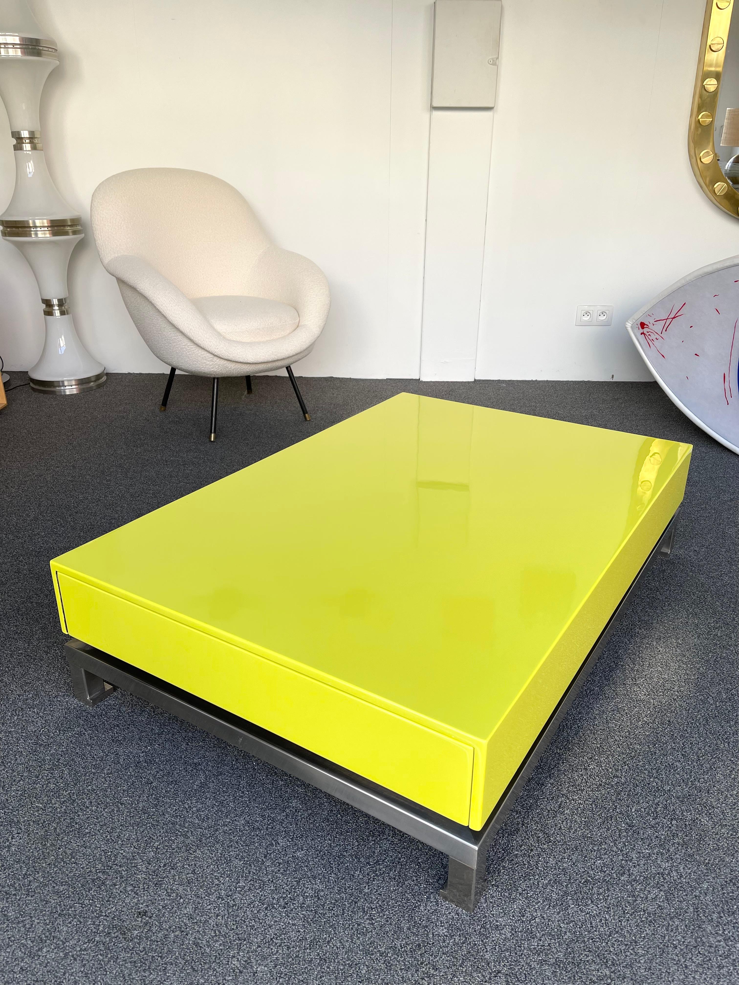 Lacquered Coffee Table and Nickeled Brass by Guy Lefevre, France, 1970s In Good Condition For Sale In SAINT-OUEN, FR