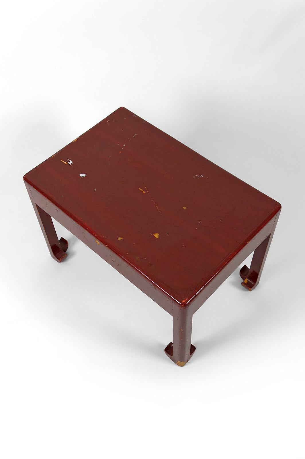 Lacquered coffee table / end table by Paul Poiret for Atelier Martine, France 1