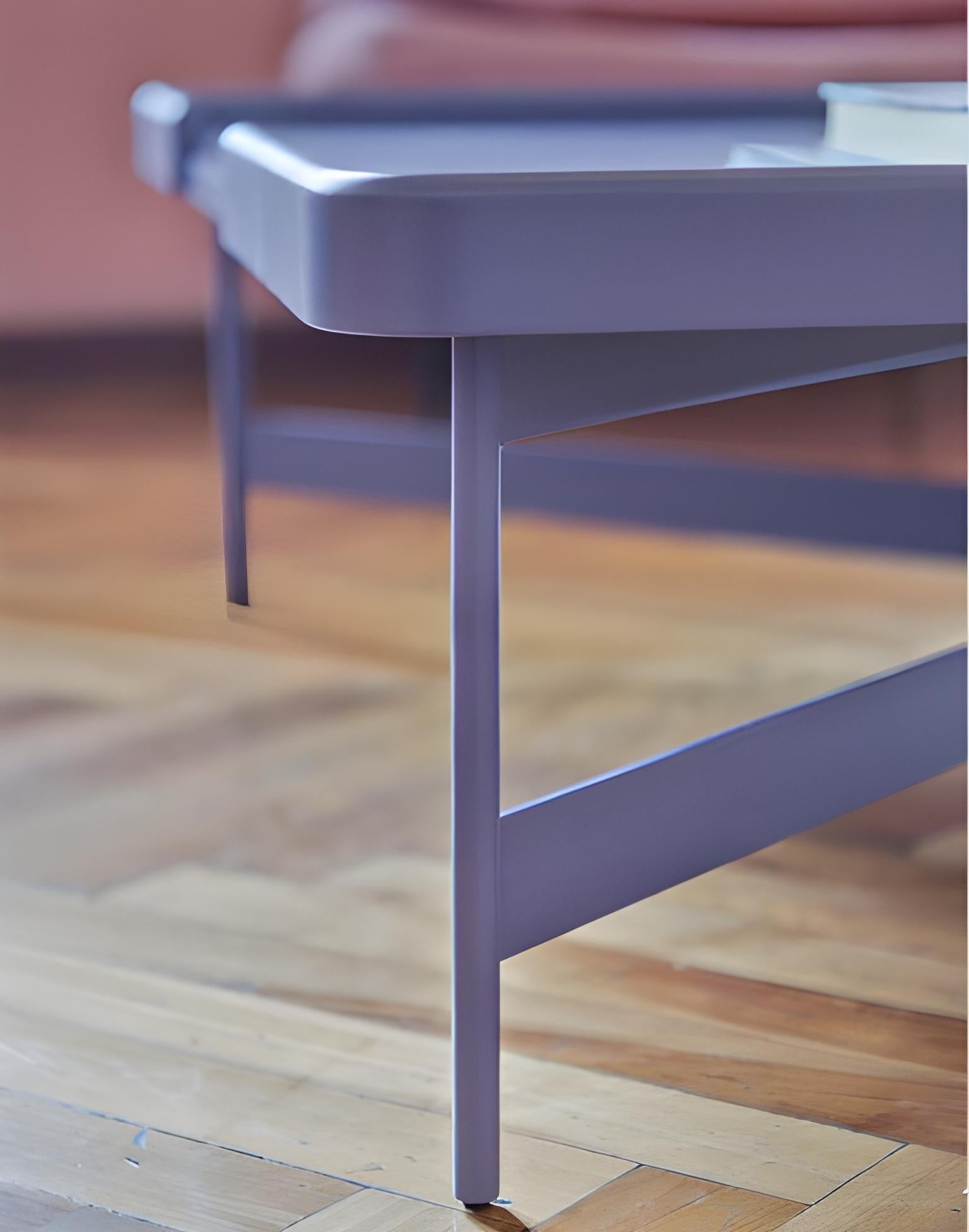 Contemporary Lacquered Coffee Table with Rectangular Top and Metallic Legs For Sale