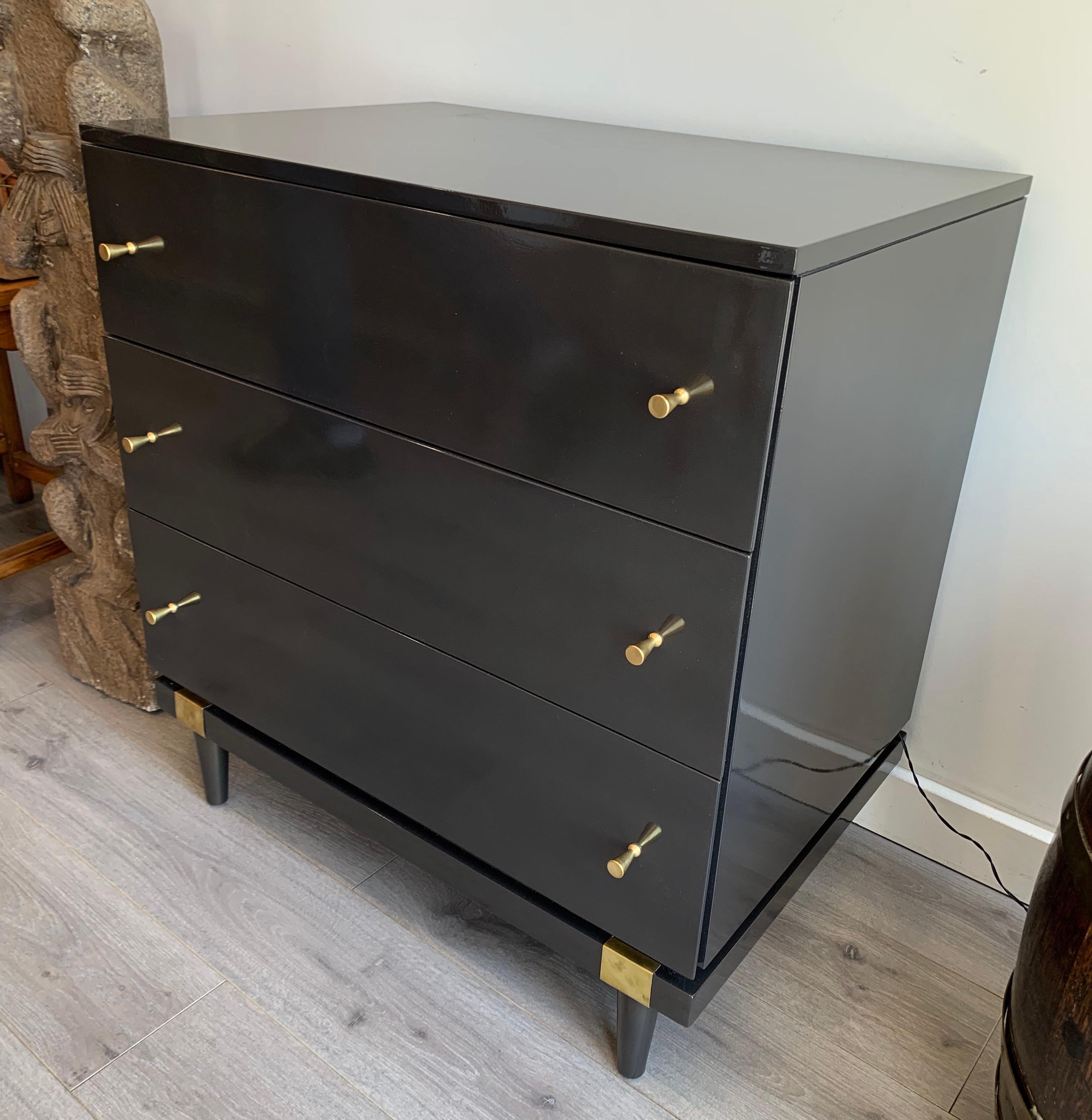 Newly refurbished signed Kroehler midcentury three-drawer commode/chest of drawers. The color is
an unusual dark gray.