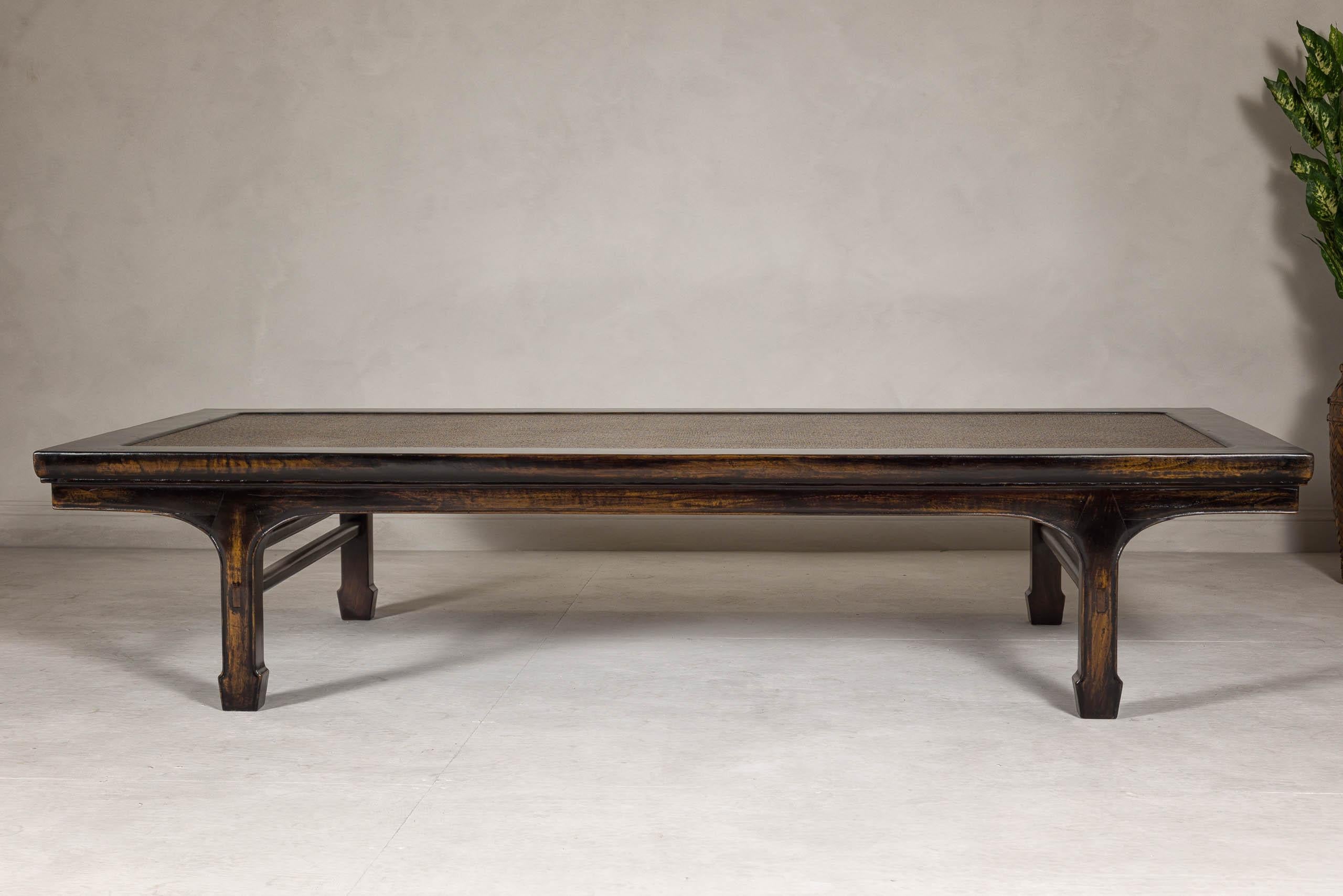 Chinese Lacquered Daybed or Coffee Table with Woven Mat Rattan Top and Carved Legs For Sale
