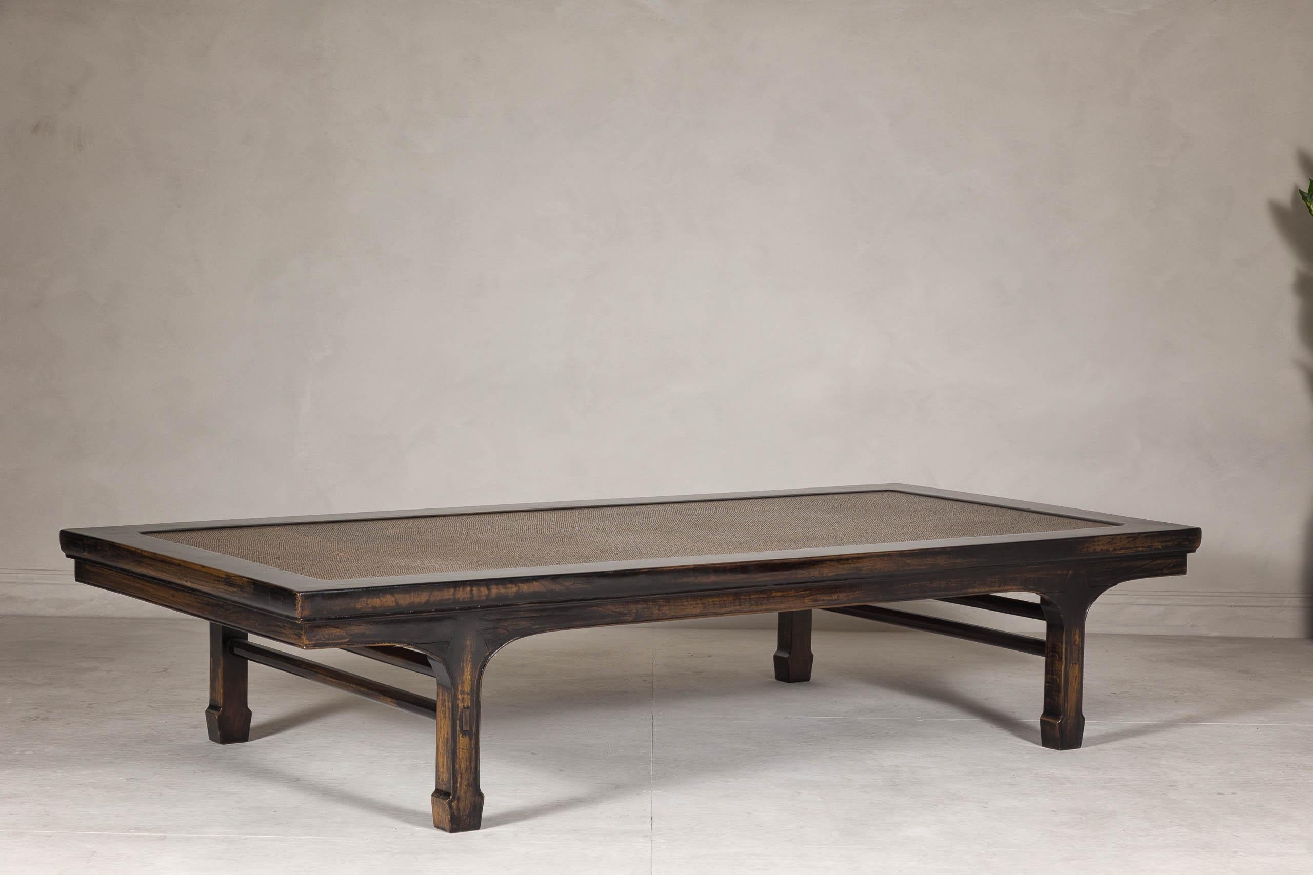 Lacquered Daybed or Coffee Table with Woven Mat Rattan Top and Carved Legs For Sale 3