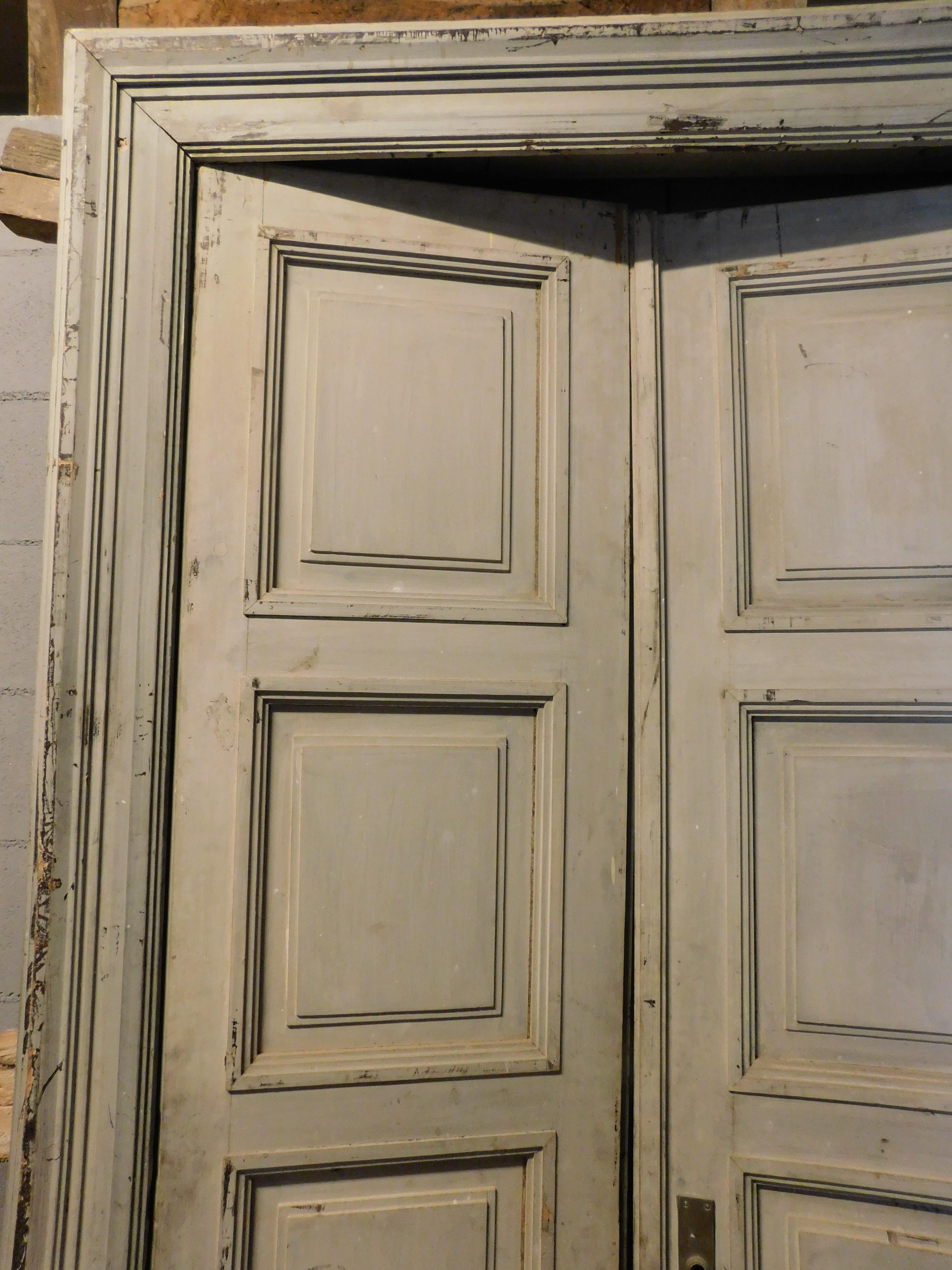 Hand-Painted Lacquered double door and frame, with eight carved panels, grey, Italy For Sale