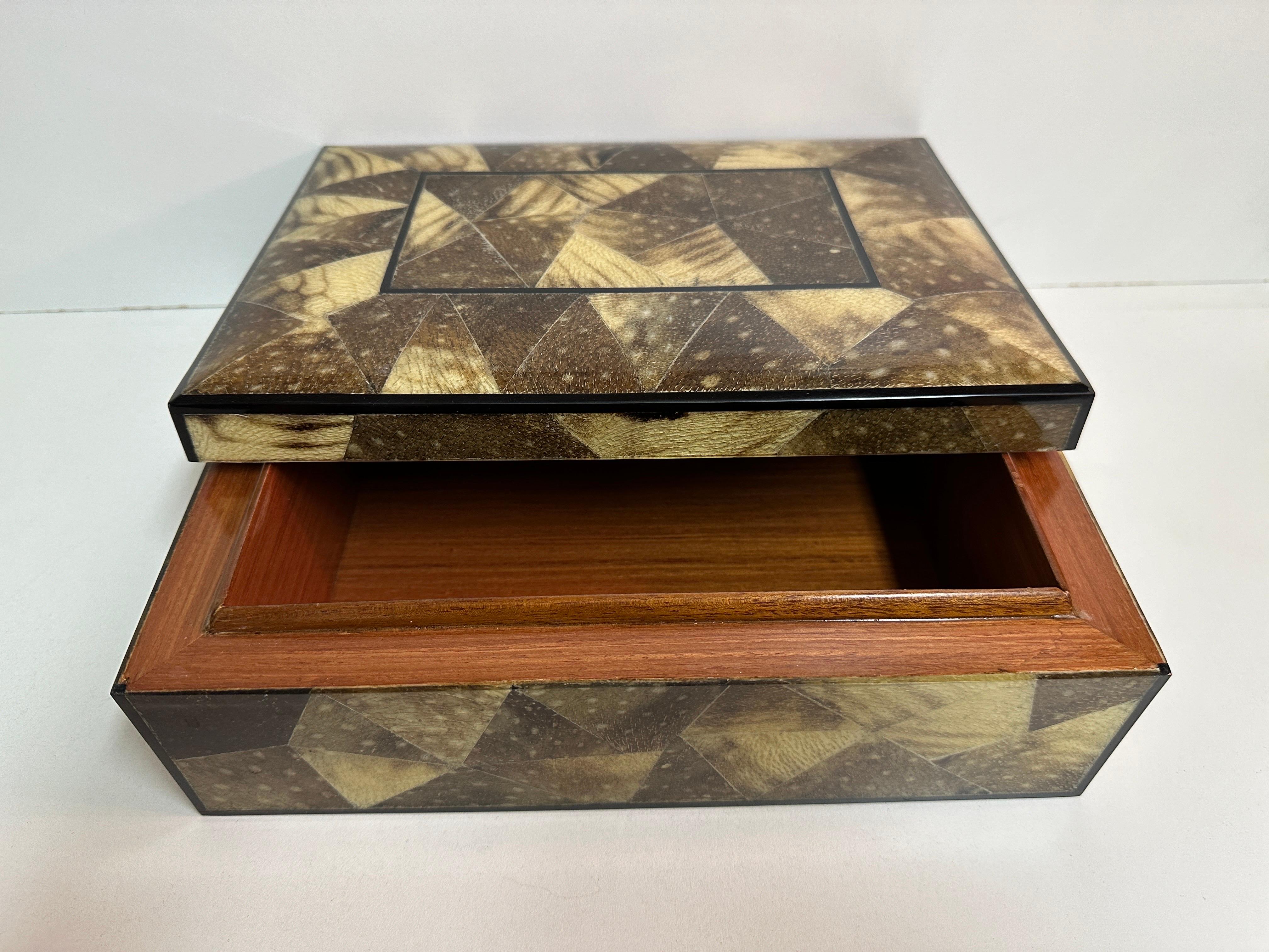 Lacquered Exotic Fish Skin Jewelry Box in the Style of Karl Springer For Sale 3