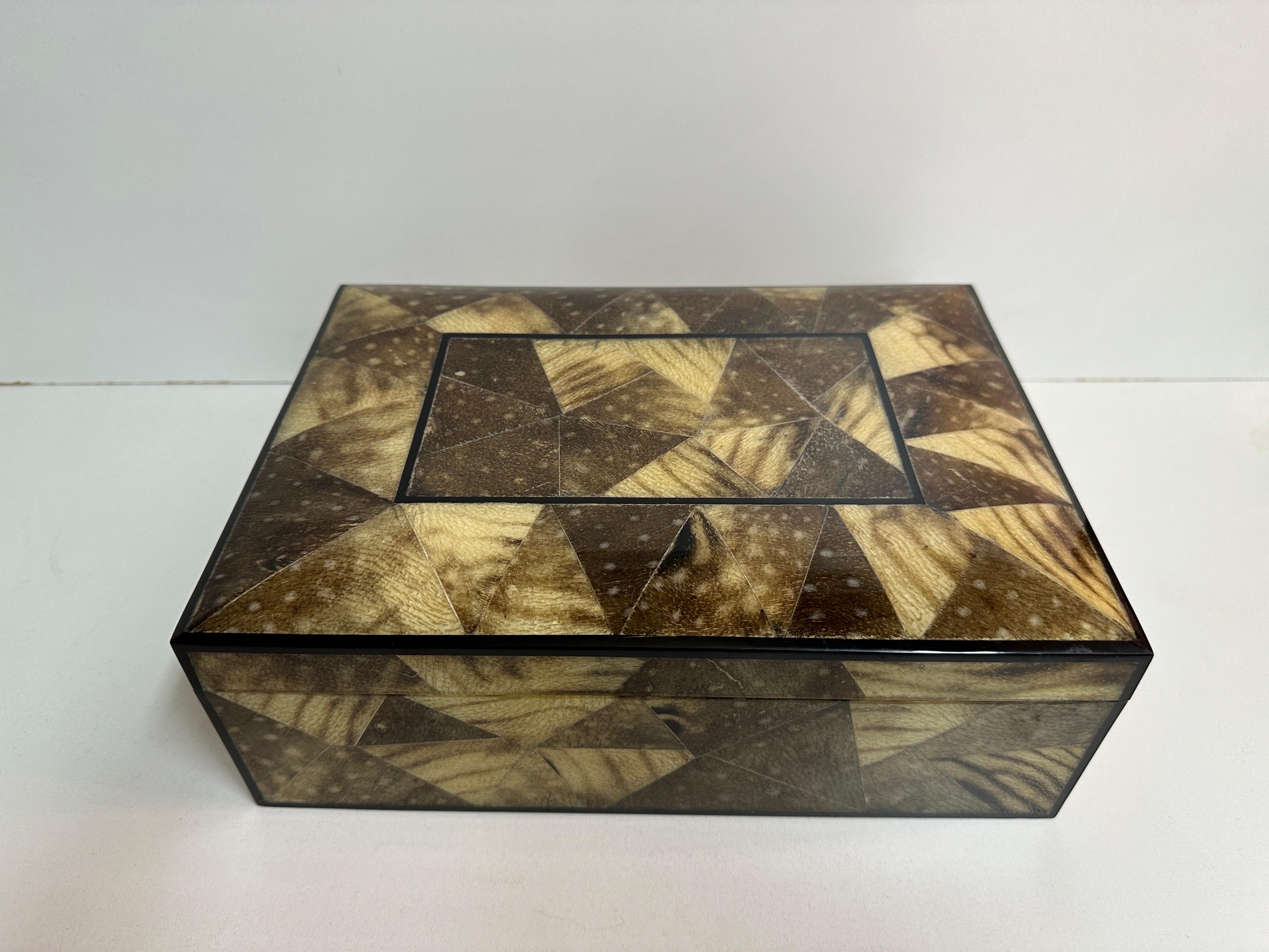 Hollywood Regency Lacquered Exotic Fish Skin Jewelry Box in the Style of Karl Springer For Sale