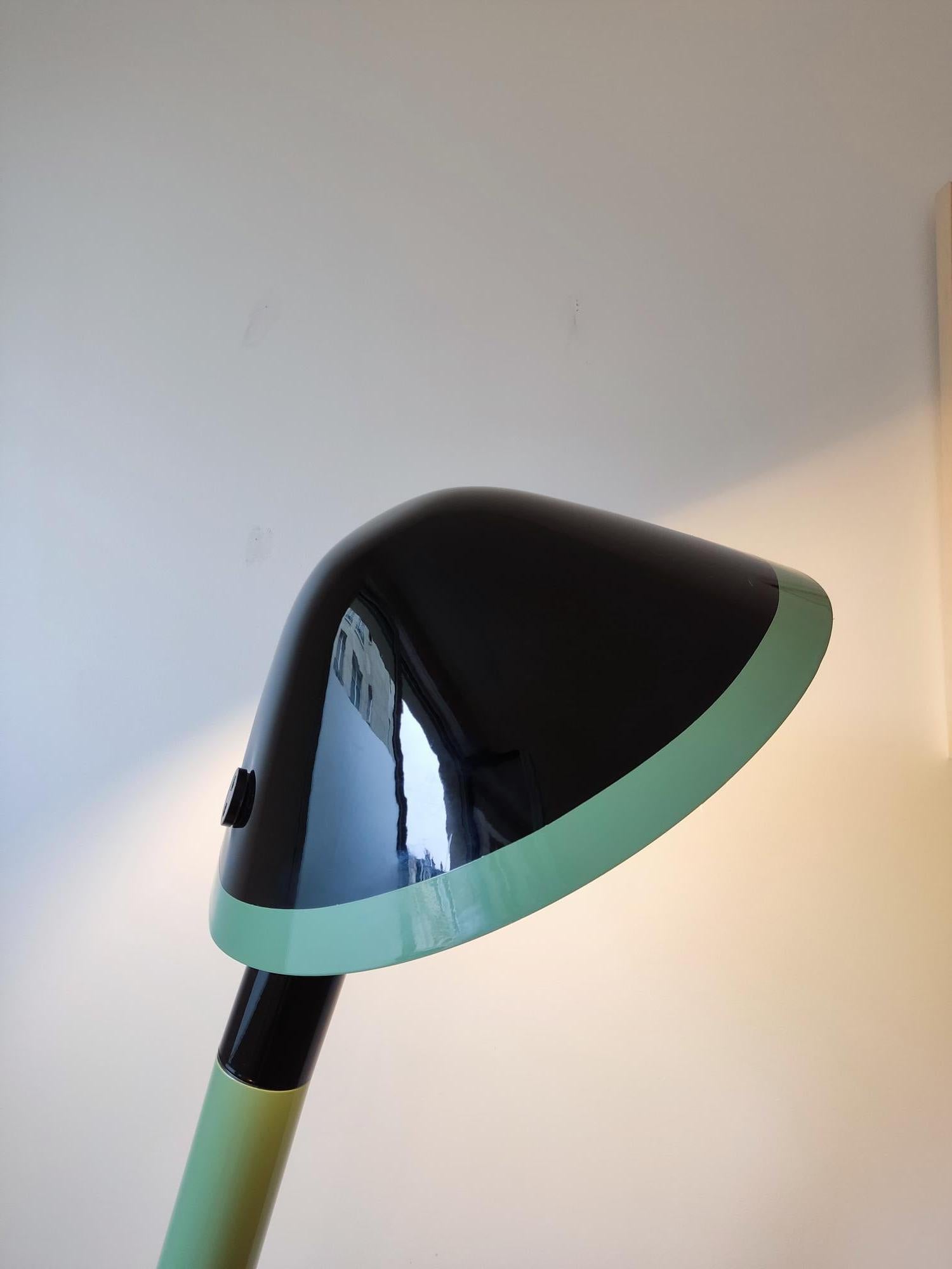 Art Nouveau Lacquered floor lamp - the man who leans - France 1970 For Sale