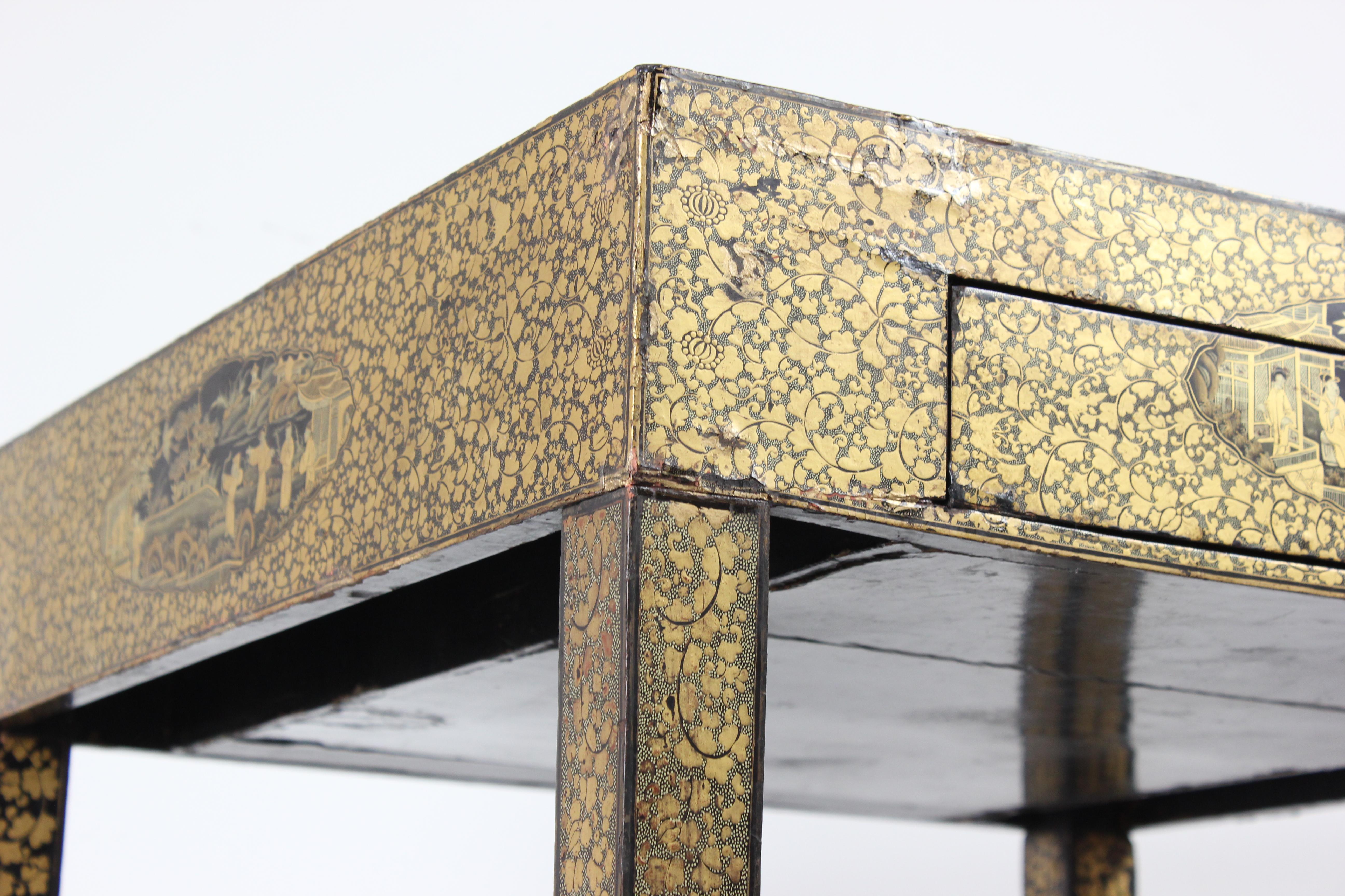 Lacquered game table with profuse decoration Qing Dynasty - China - 19th century Bon état - En vente à Madrid, España