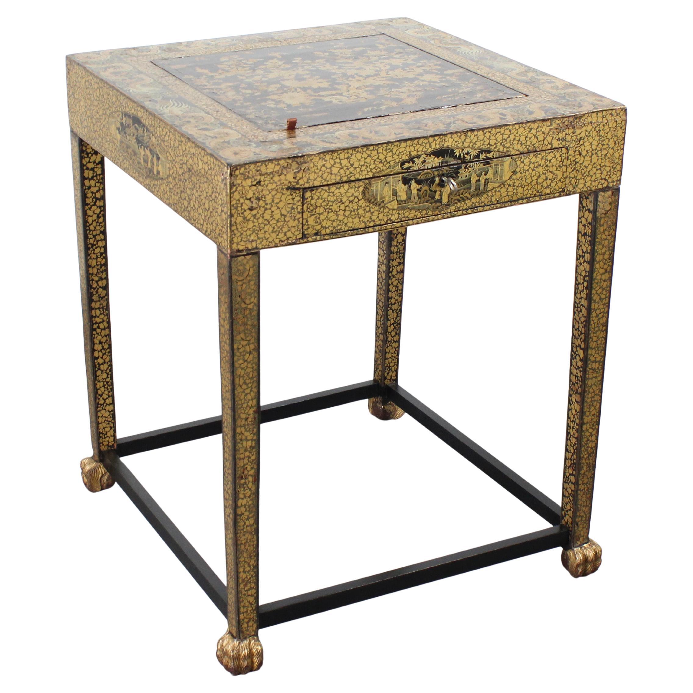 Lacquered game table with profuse decoration Qing Dynasty - China - 19th century en vente