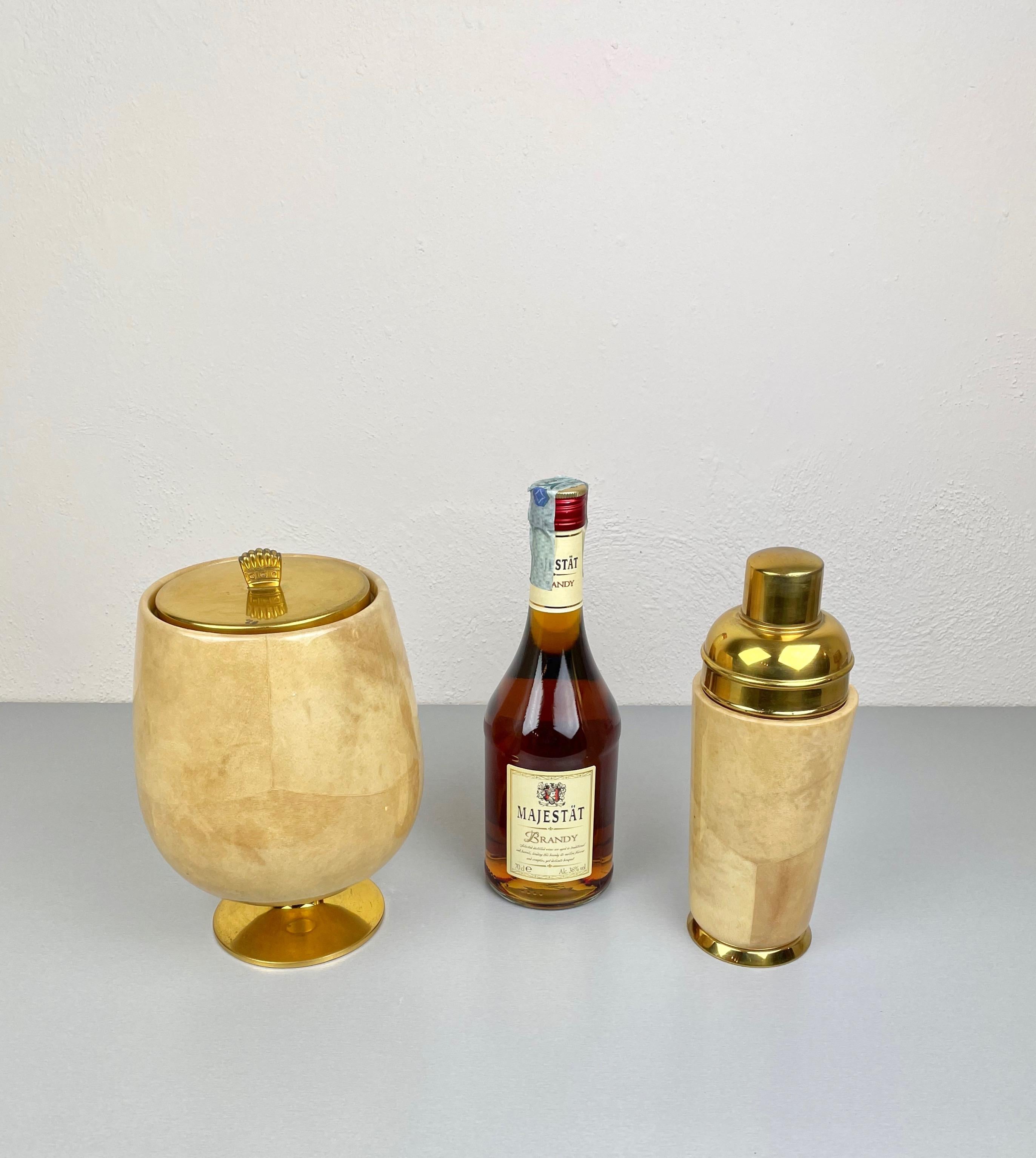 Mid-Century Modern Lacquered Goatskin and Brass Ice Bucket and Shaker by Aldo Tura, Italy, 1950s