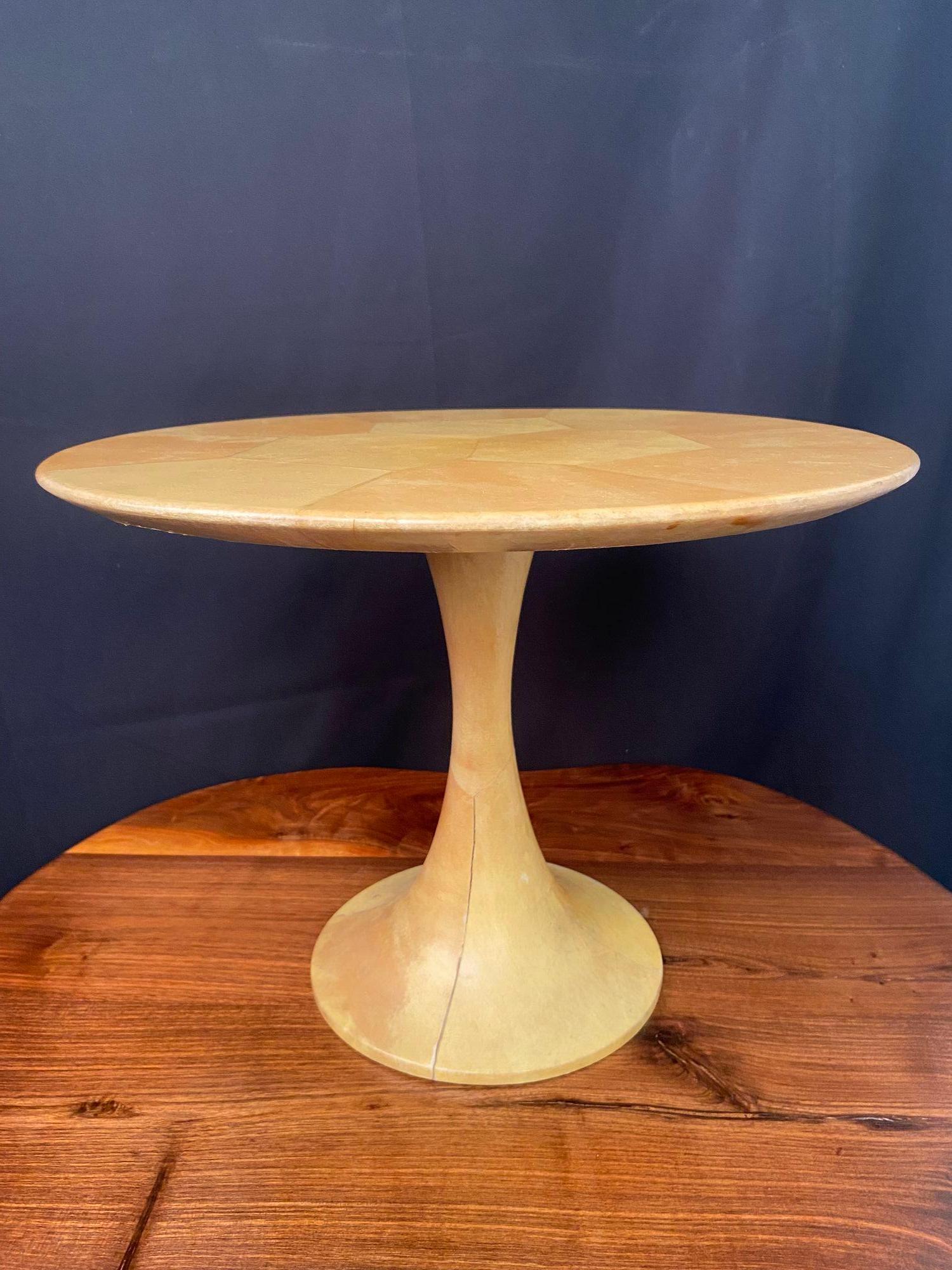 Pedestal de piel de cabra lacada Italia Años 50 mediados del siglo XX en venta