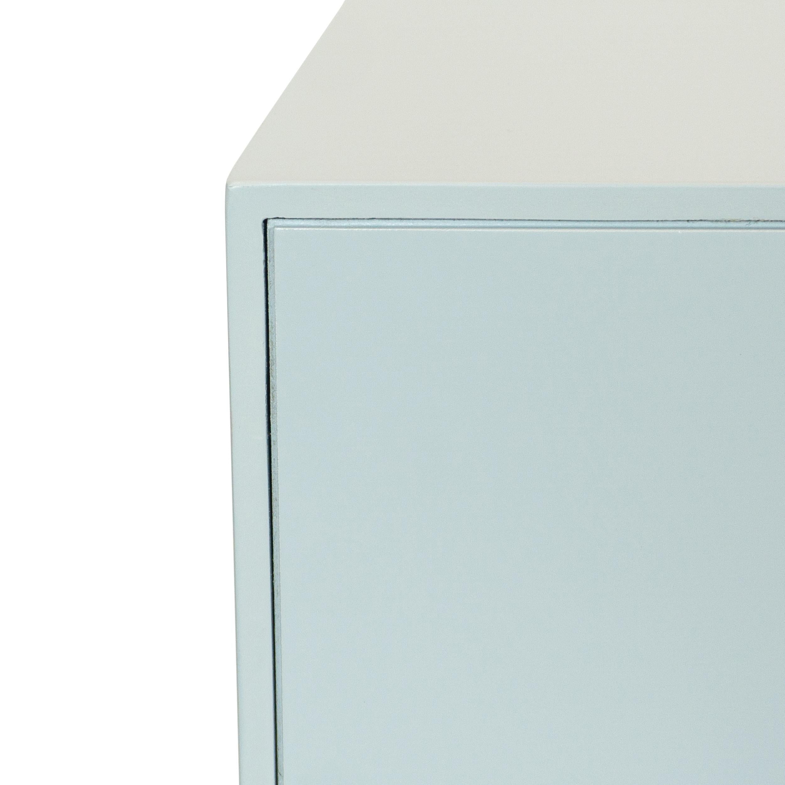 Lacquered Light Blue Chest of Three Drawers with Round Gold Pulls For Sale 7