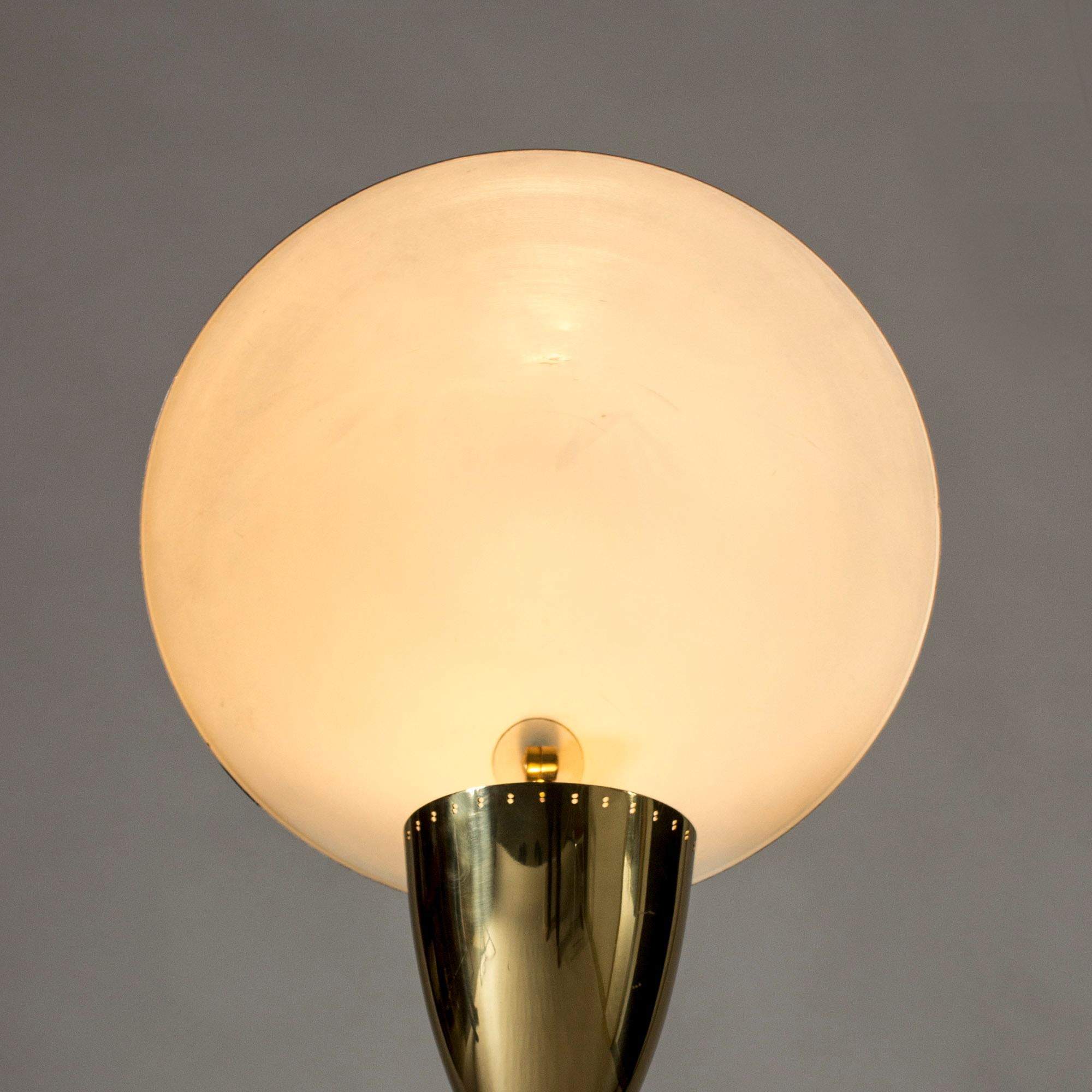 Stehlampe aus lackiertem Metall und Messing von Svend Aage Holm Srensen, Dänemark im Angebot 6