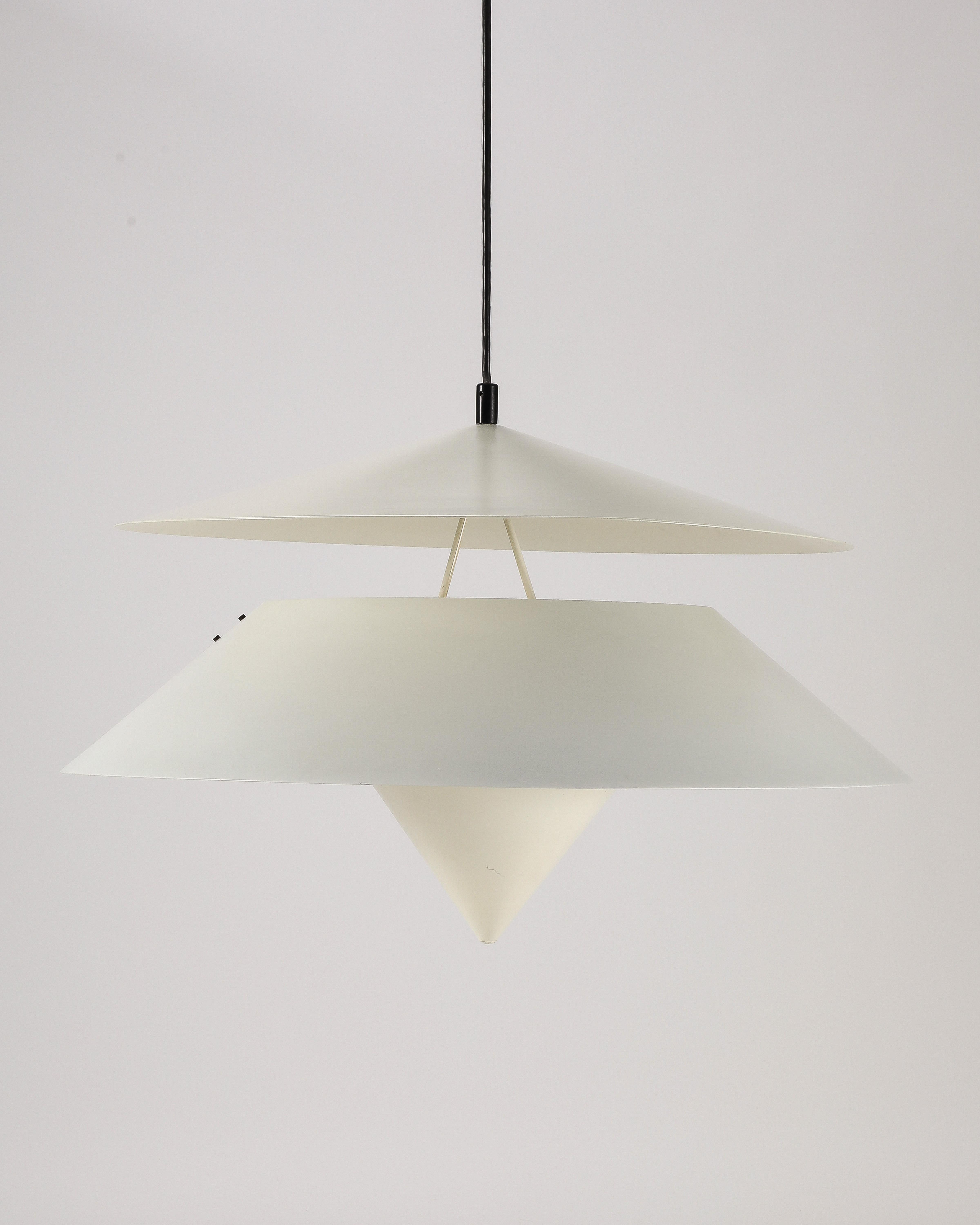 Deckenleuchte „Kalaari“ aus lackiertem Metall, Italien, 1985 im Angebot 4
