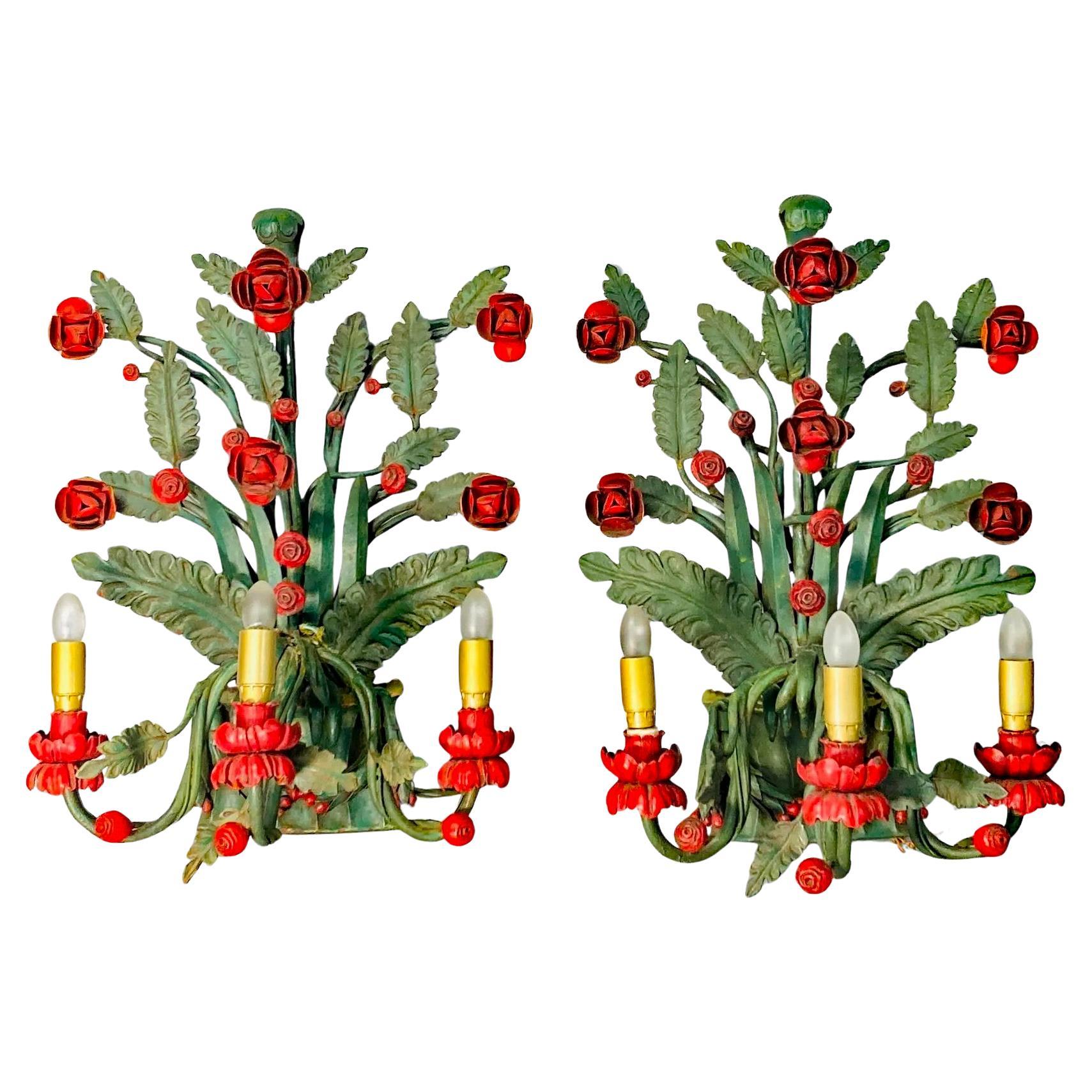 Lacquered metal wall lights decorated with leaves and flowers circa 1930/1950 For Sale
