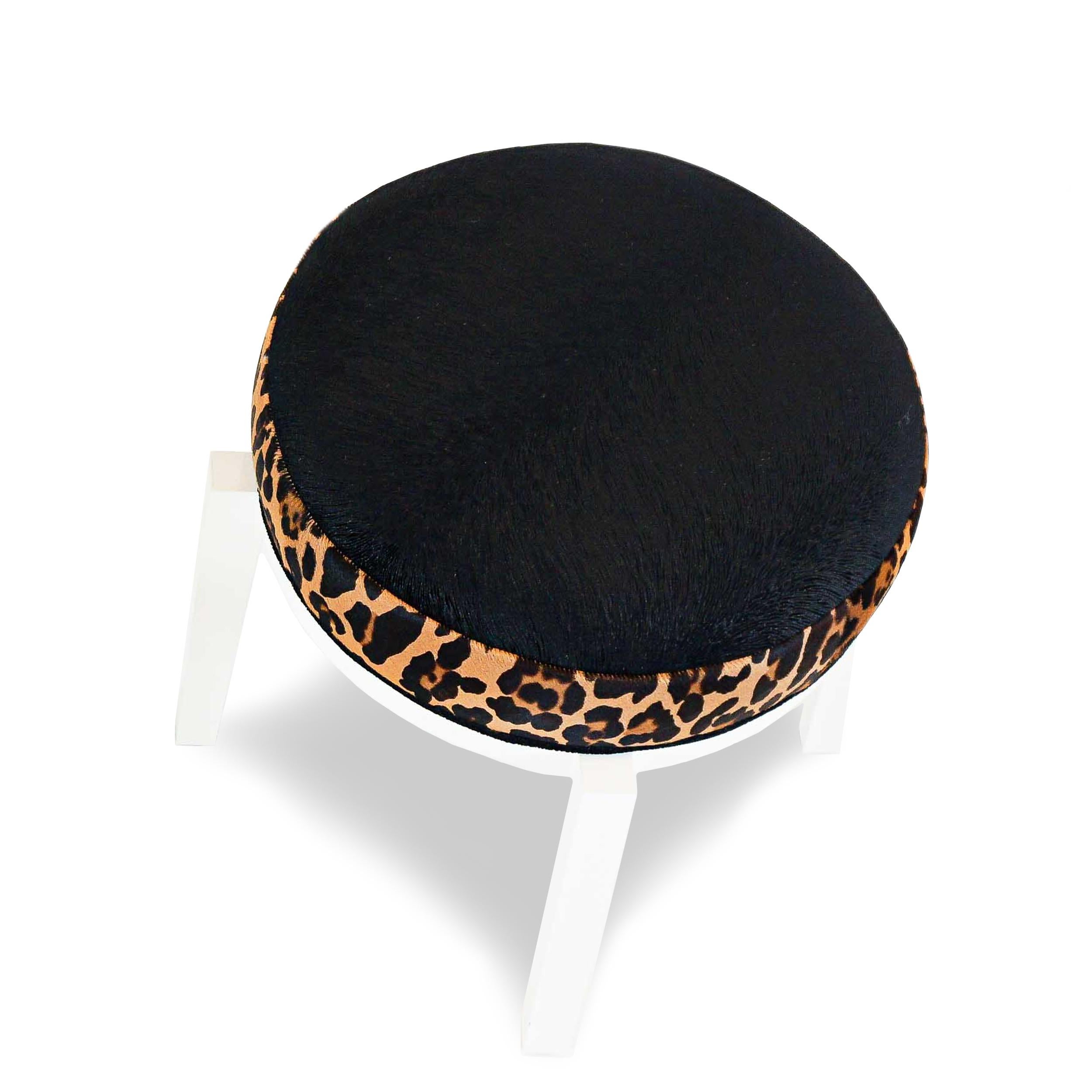 Lacquered Ottoman Stool with Leopard Printed Calfskin and Animal Embossed Velvet For Sale 5