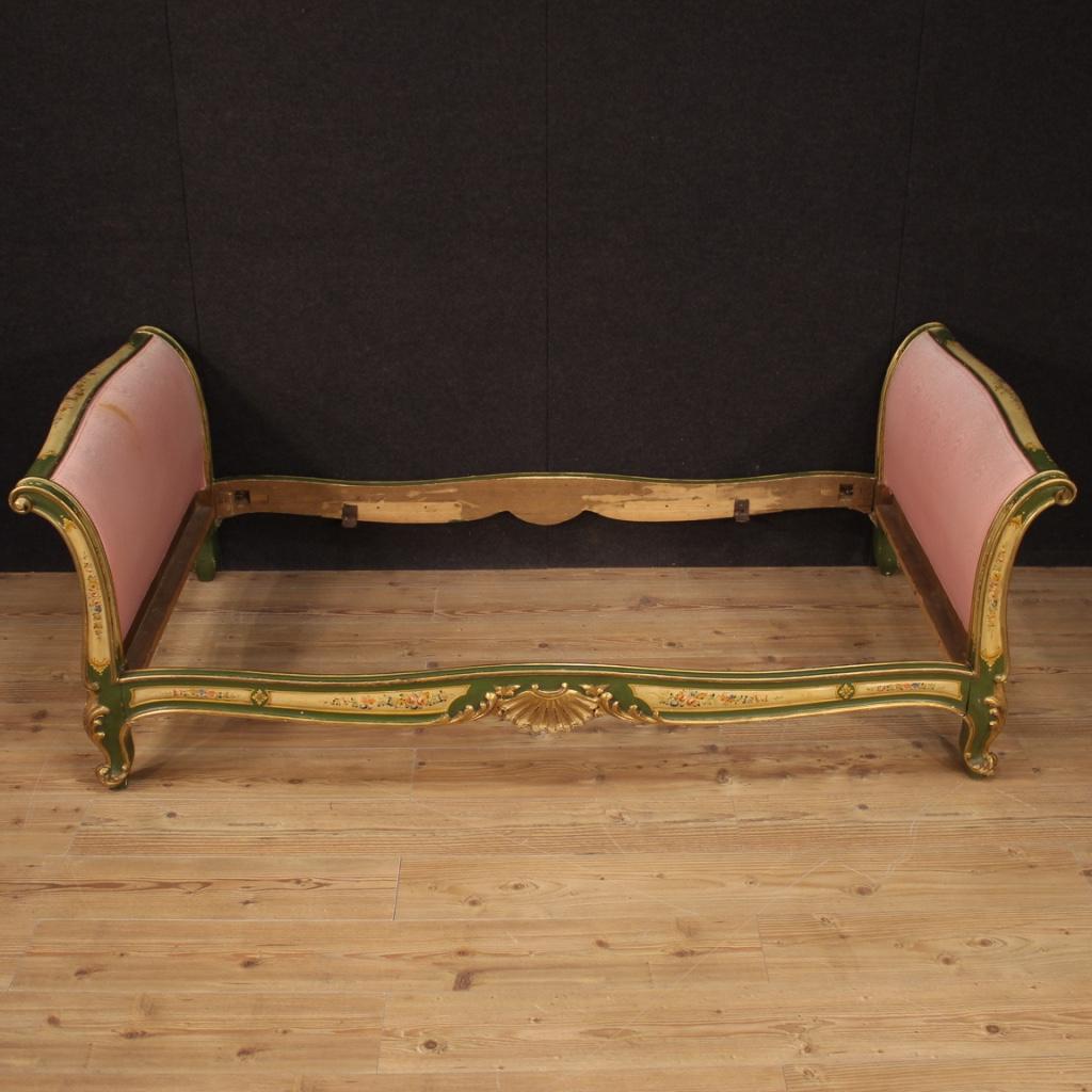 Lacquered and Painted Venetian Bed, 20th Century For Sale 7