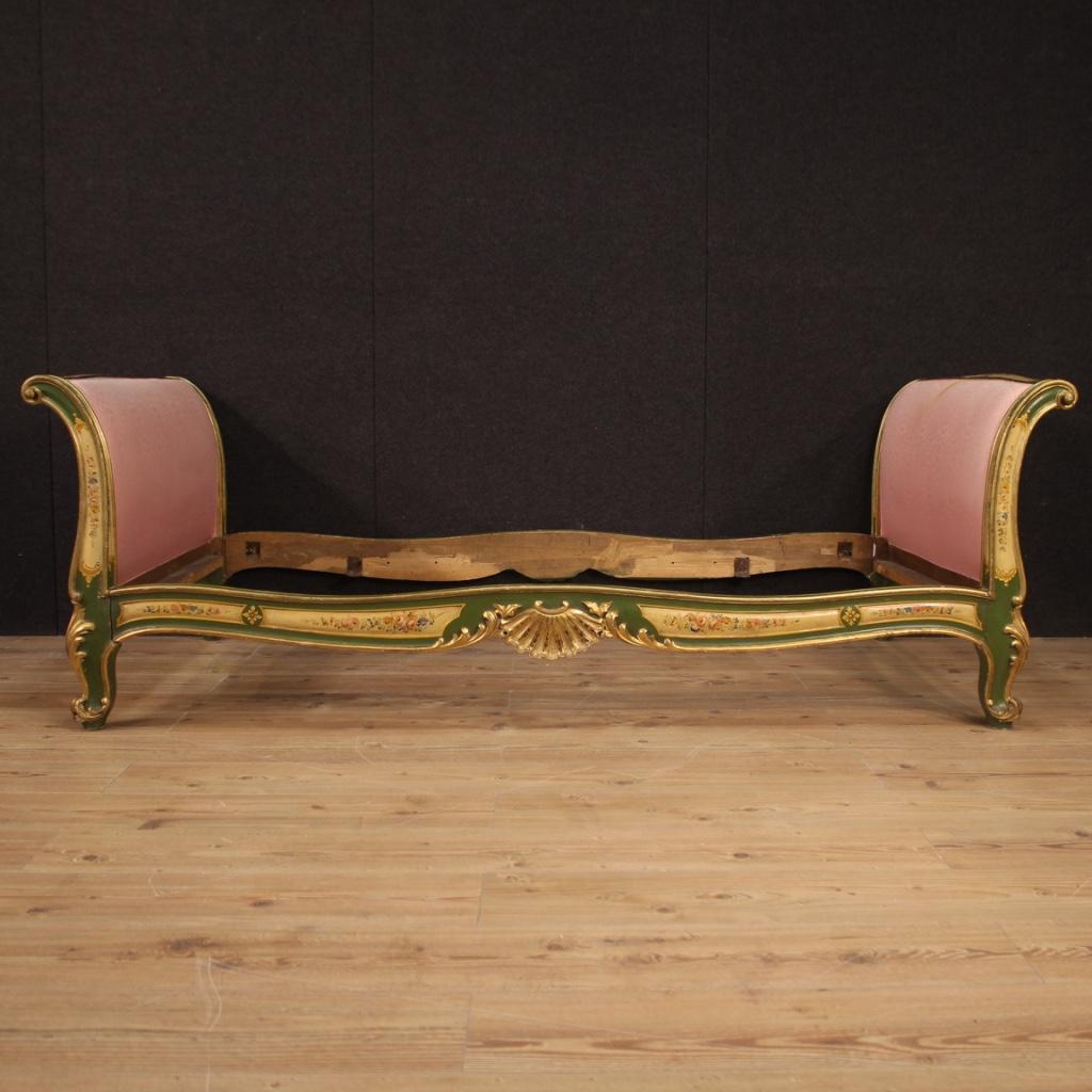 Lacquered and Painted Venetian Bed, 20th Century For Sale 3