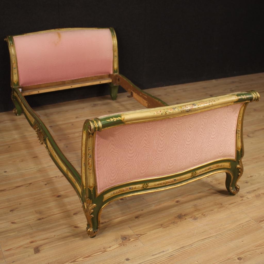 Lacquered and Painted Venetian Bed, 20th Century For Sale 5