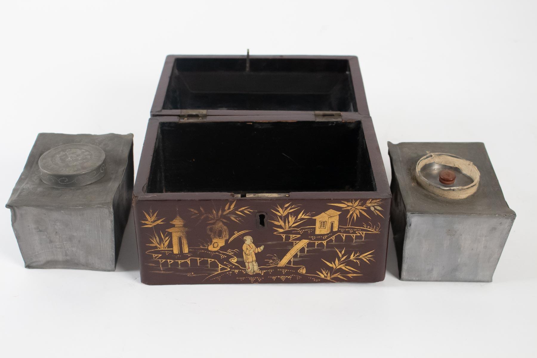 20th Century Lacquered Tea Box, China, 1925