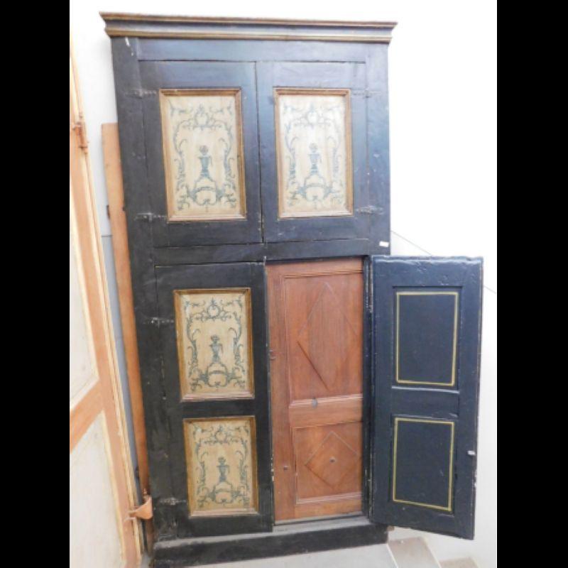 Hand-Painted Lacquered Wall Cabinet, placard hand painted, Italy For Sale