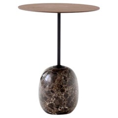 Mesa auxiliar Lato Ln8 con tapa redonda de nogal lacado, para &Tradition by Luca Nichetto