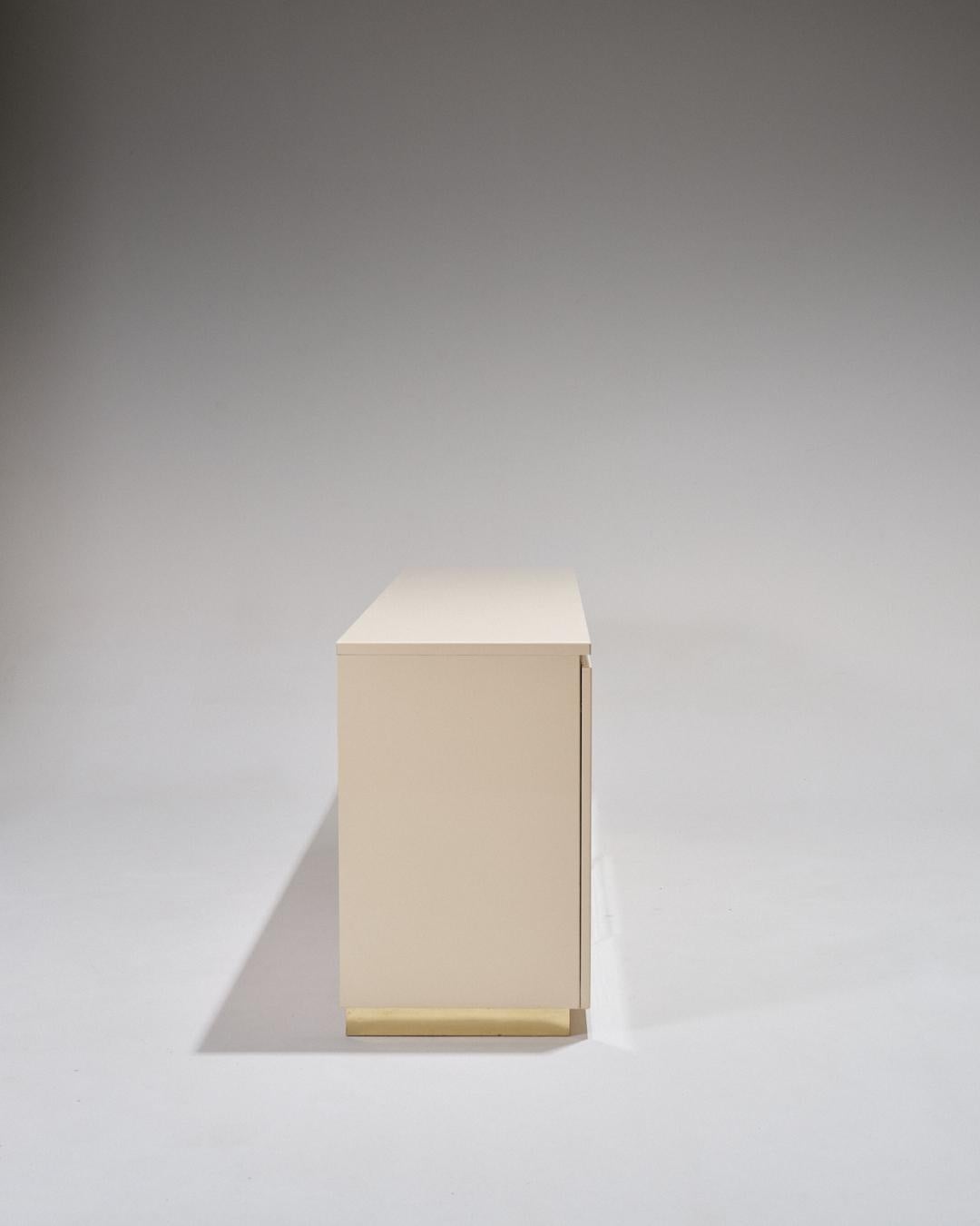 Lacquered Wood and Brass Sideboard, 1970s For Sale 3