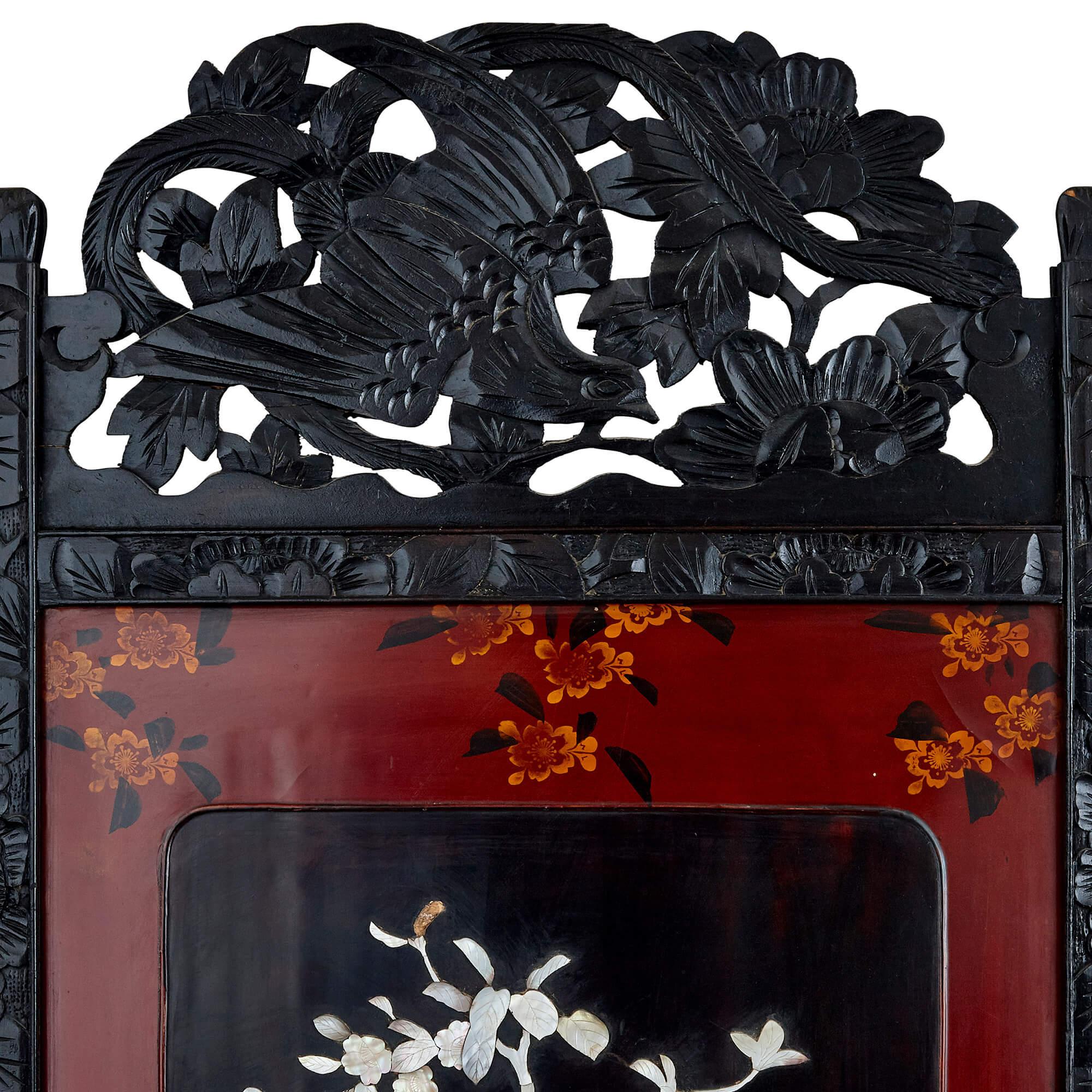 Ebonized Lacquered wood and mother-of-pearl antique Chinese screen For Sale