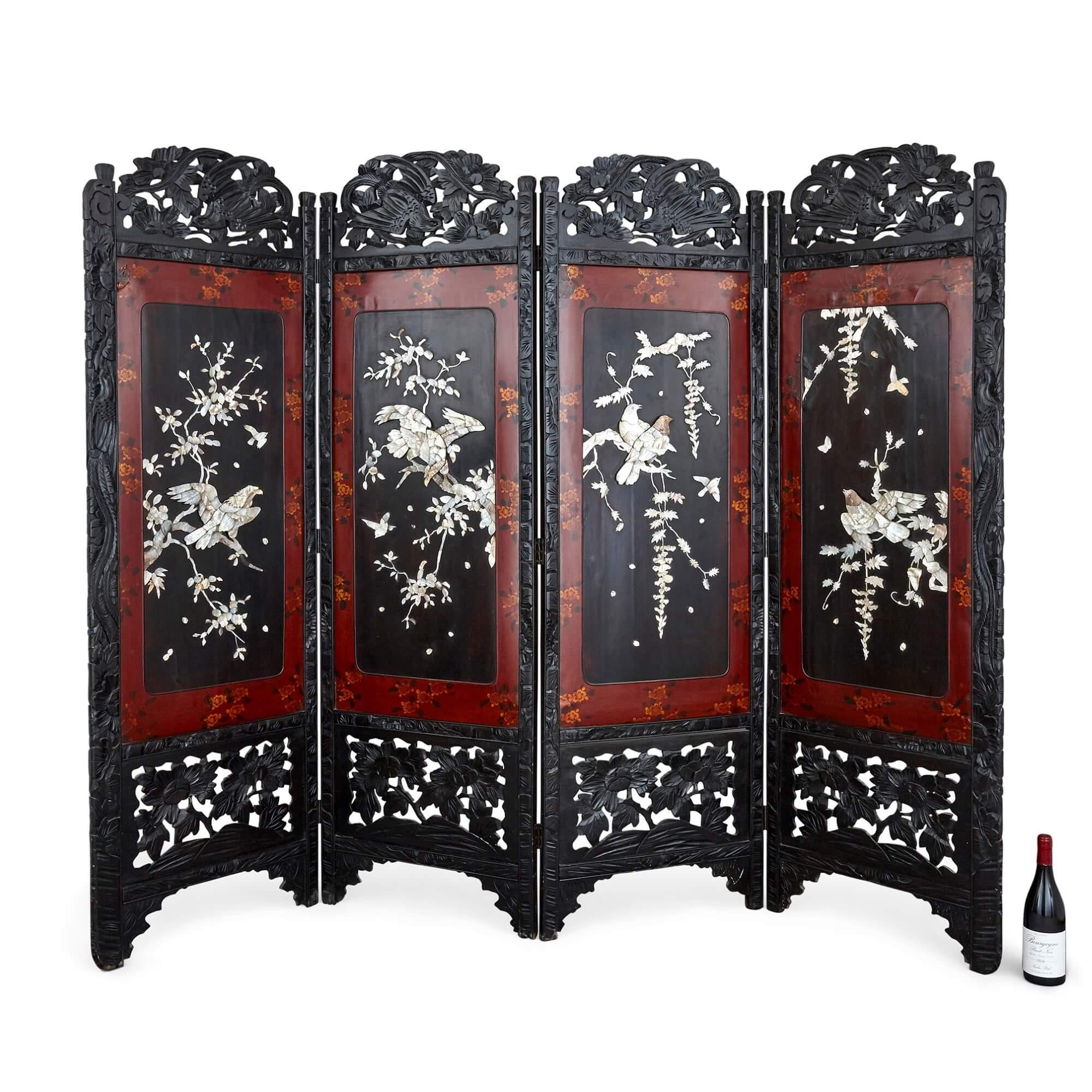 19th Century Lacquered wood and mother-of-pearl antique Chinese screen For Sale