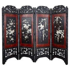Lacquered wood and mother-of-pearl antique Chinese screen