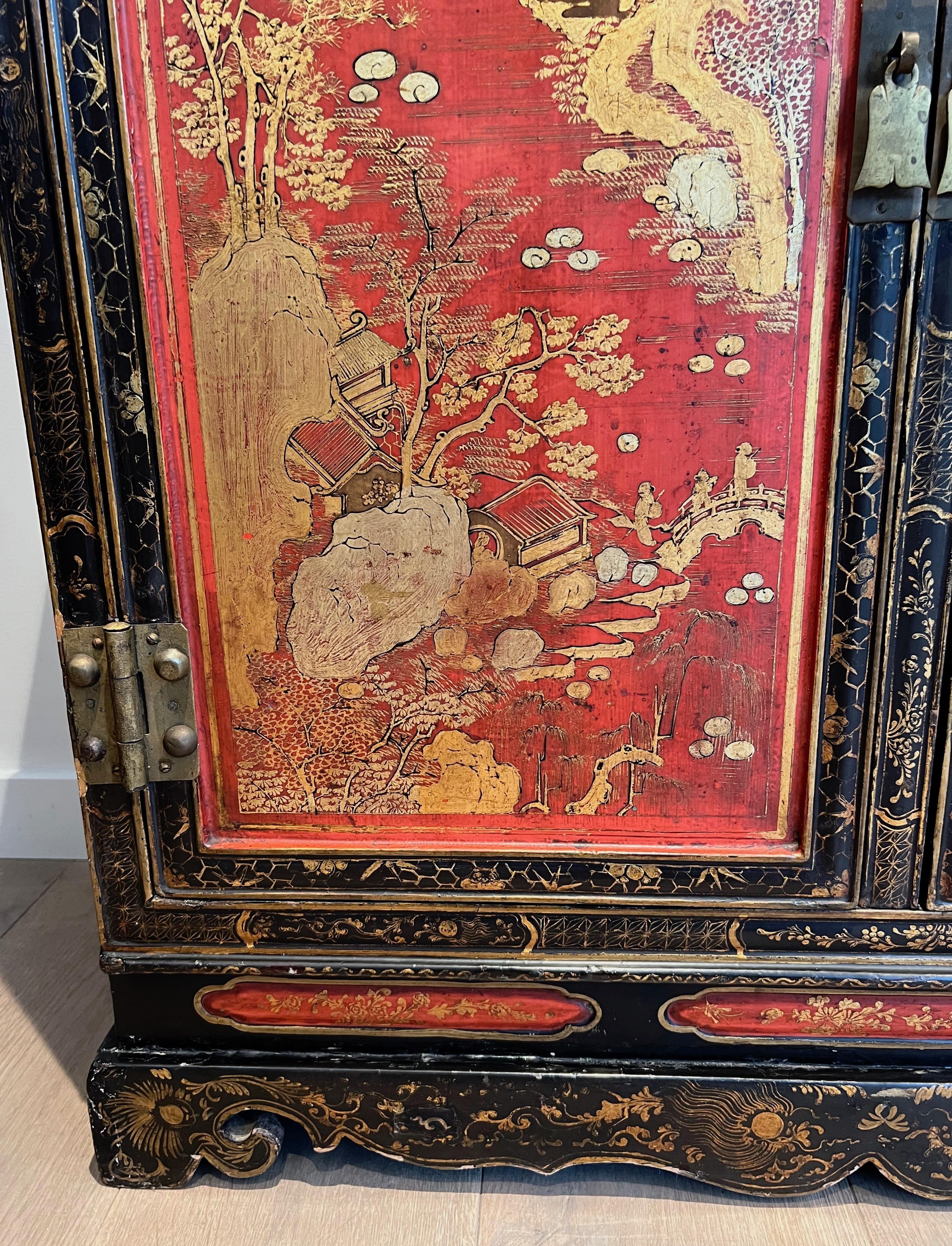 Lackiertes Wood Cabinet mit chinesischen Seen (Holz) im Angebot