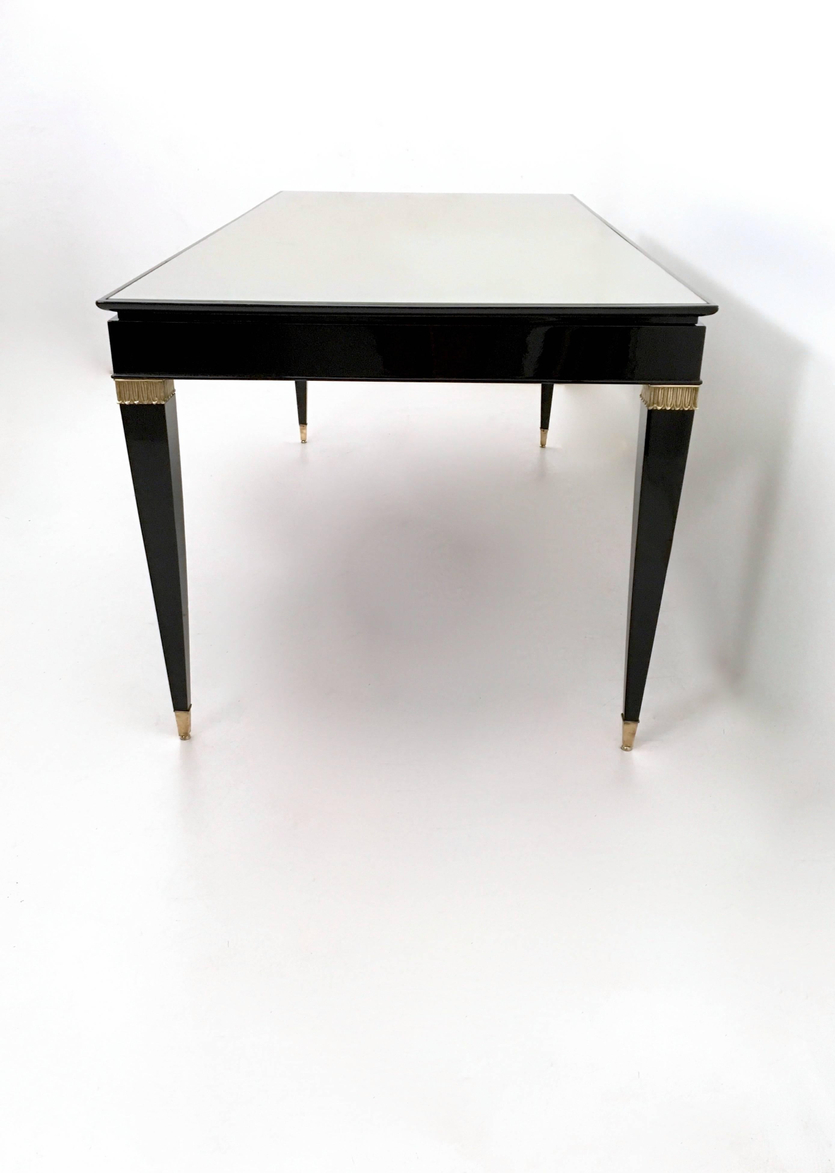 Vintage Lacquered Beech Dining Table by Paolo Buffa with Taupe Glass Top, Italy In Excellent Condition For Sale In Bresso, Lombardy