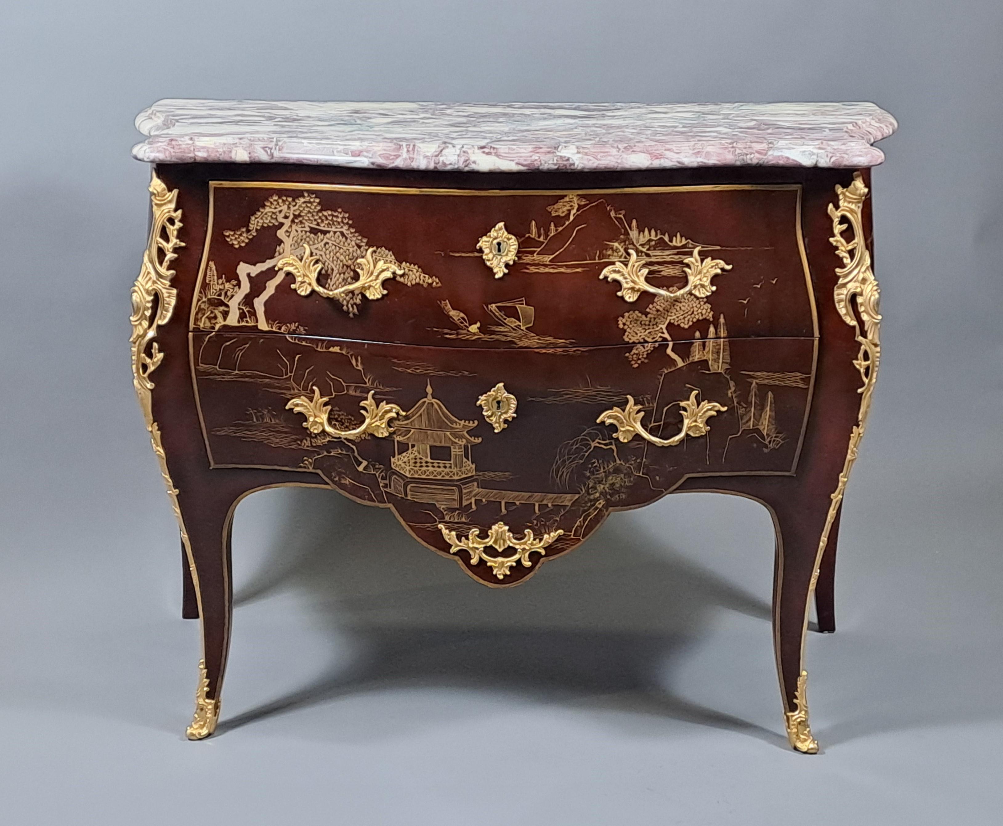Luigi XV Commode in legno laccato in stile cinese in vendita