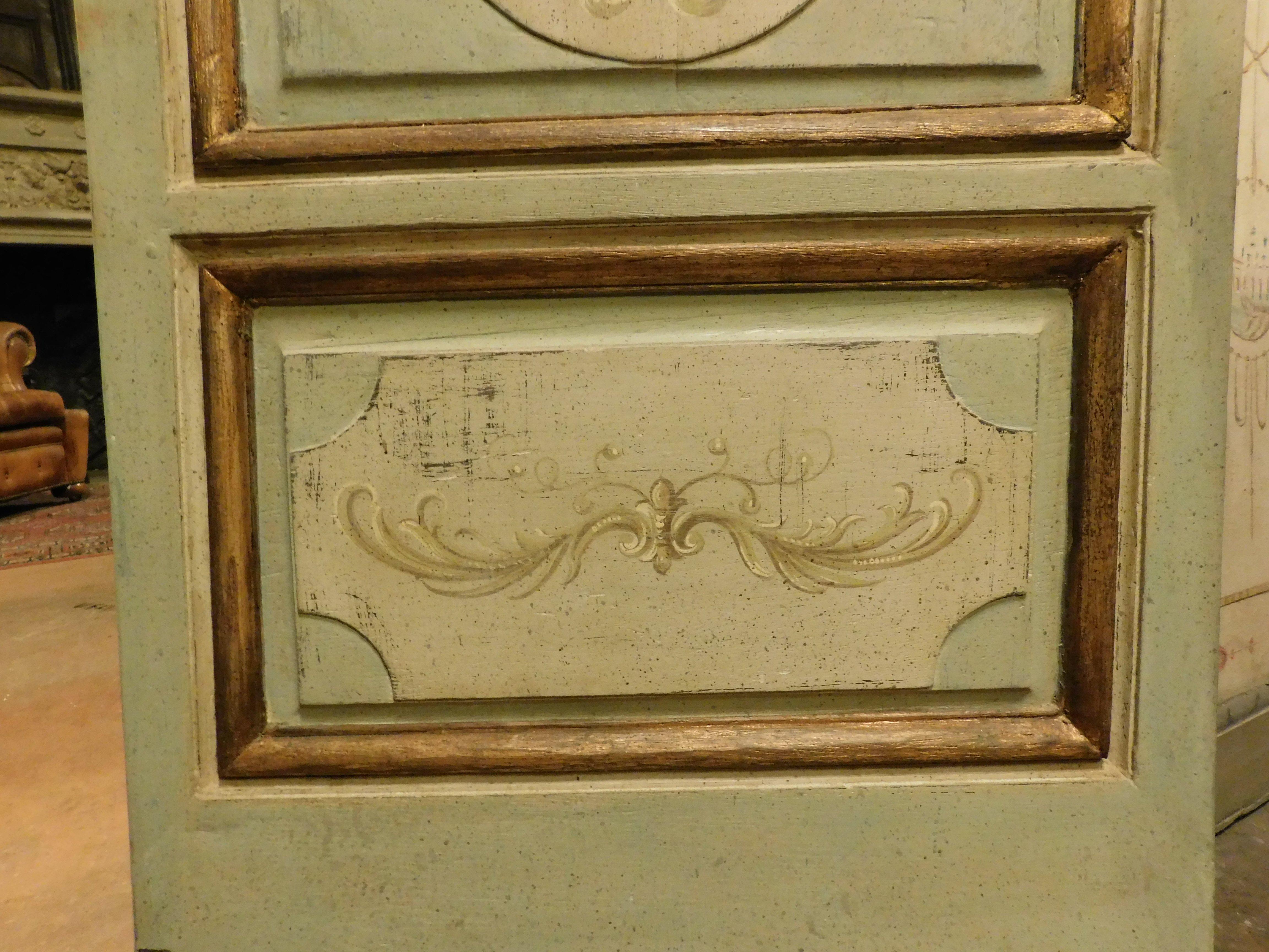 Lackierte Holztür, ein Blatt, reichhaltige Gemälde von Schnörkeln und Muscheln, Italien (Pappelholz)