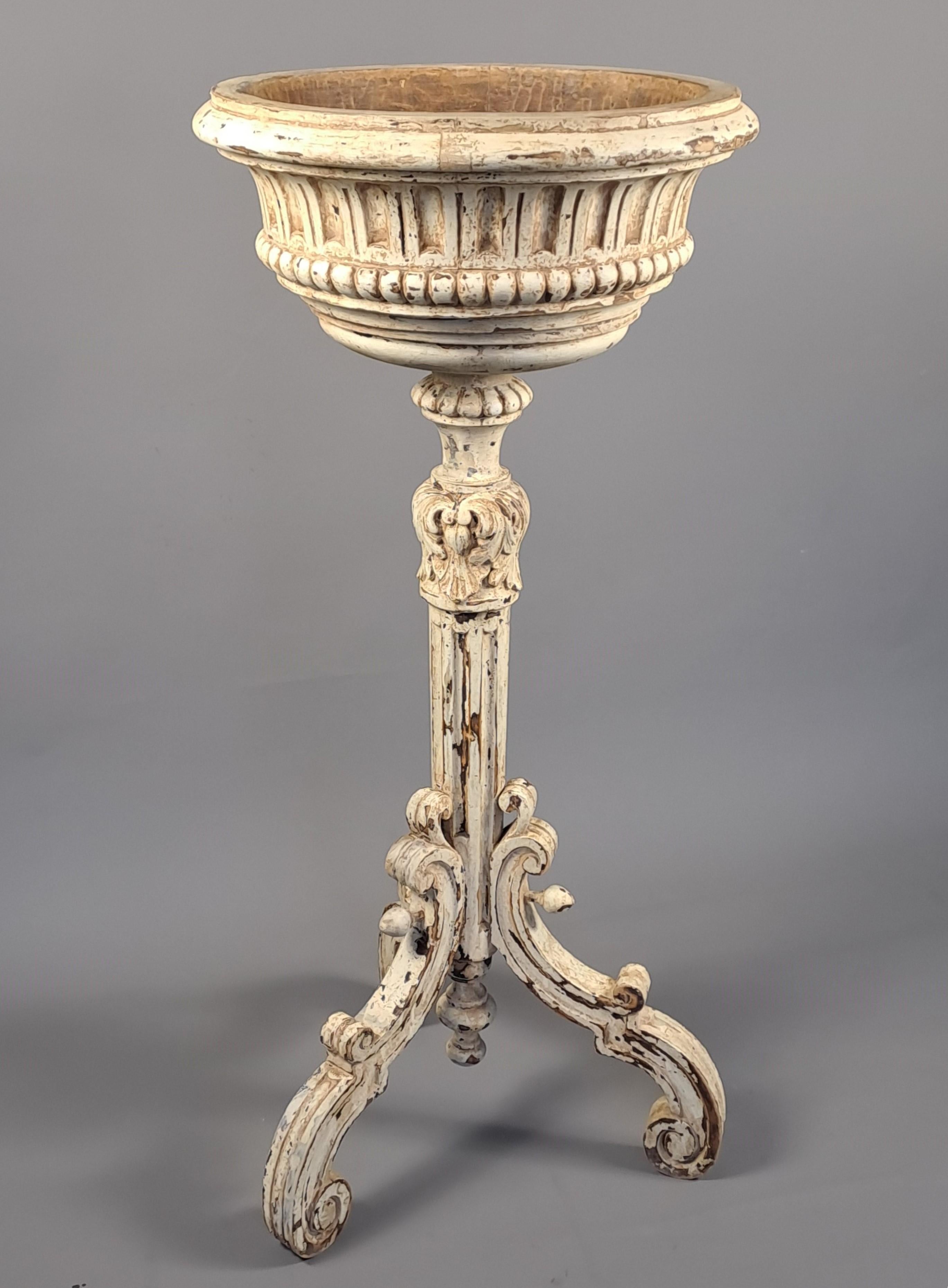 Lacquered Wooden Planter In condizioni buone in vendita a BARSAC, FR