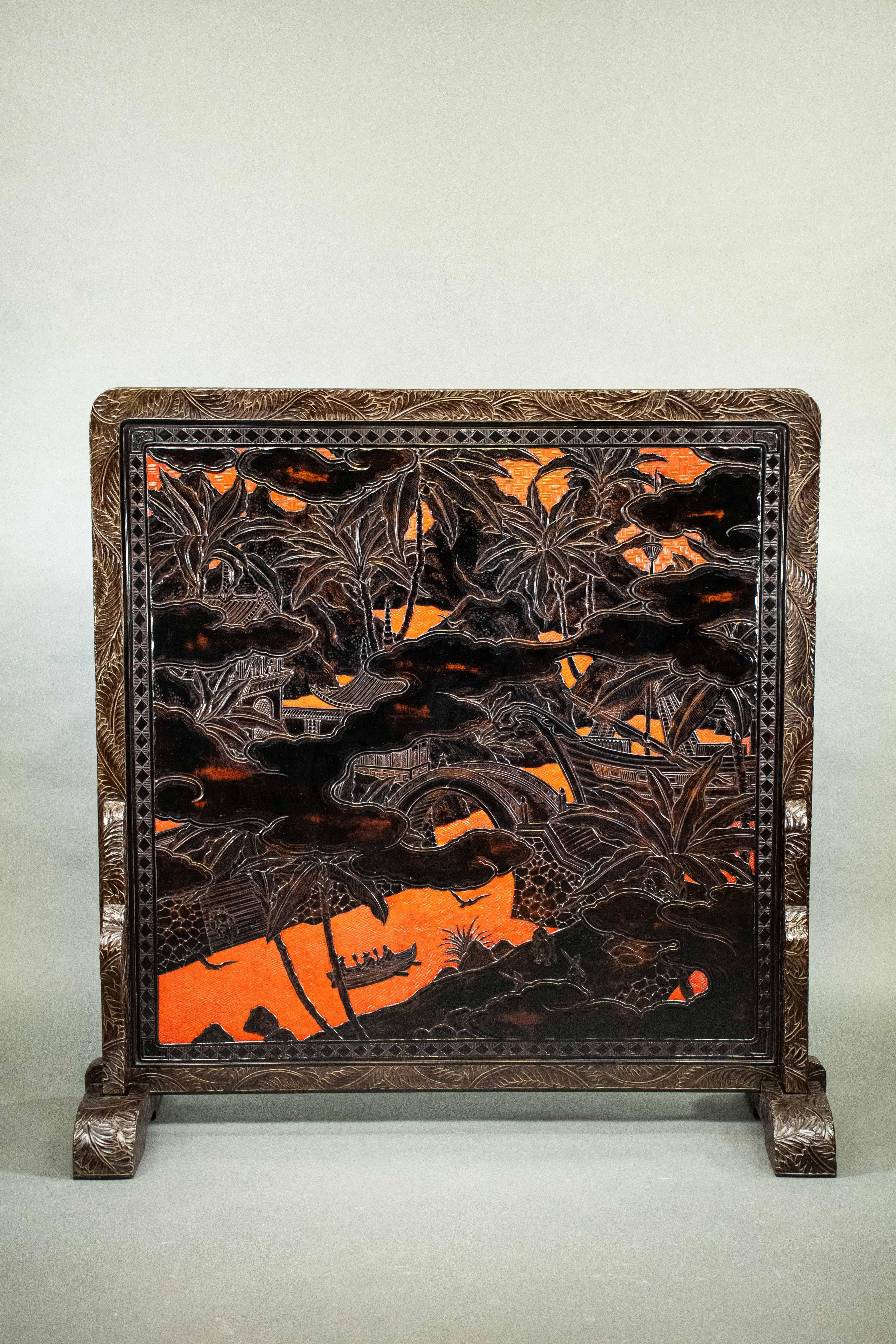 Lacquered Wooden Screen Decorated With A Peacock And A Refined Landscape For Sale 1