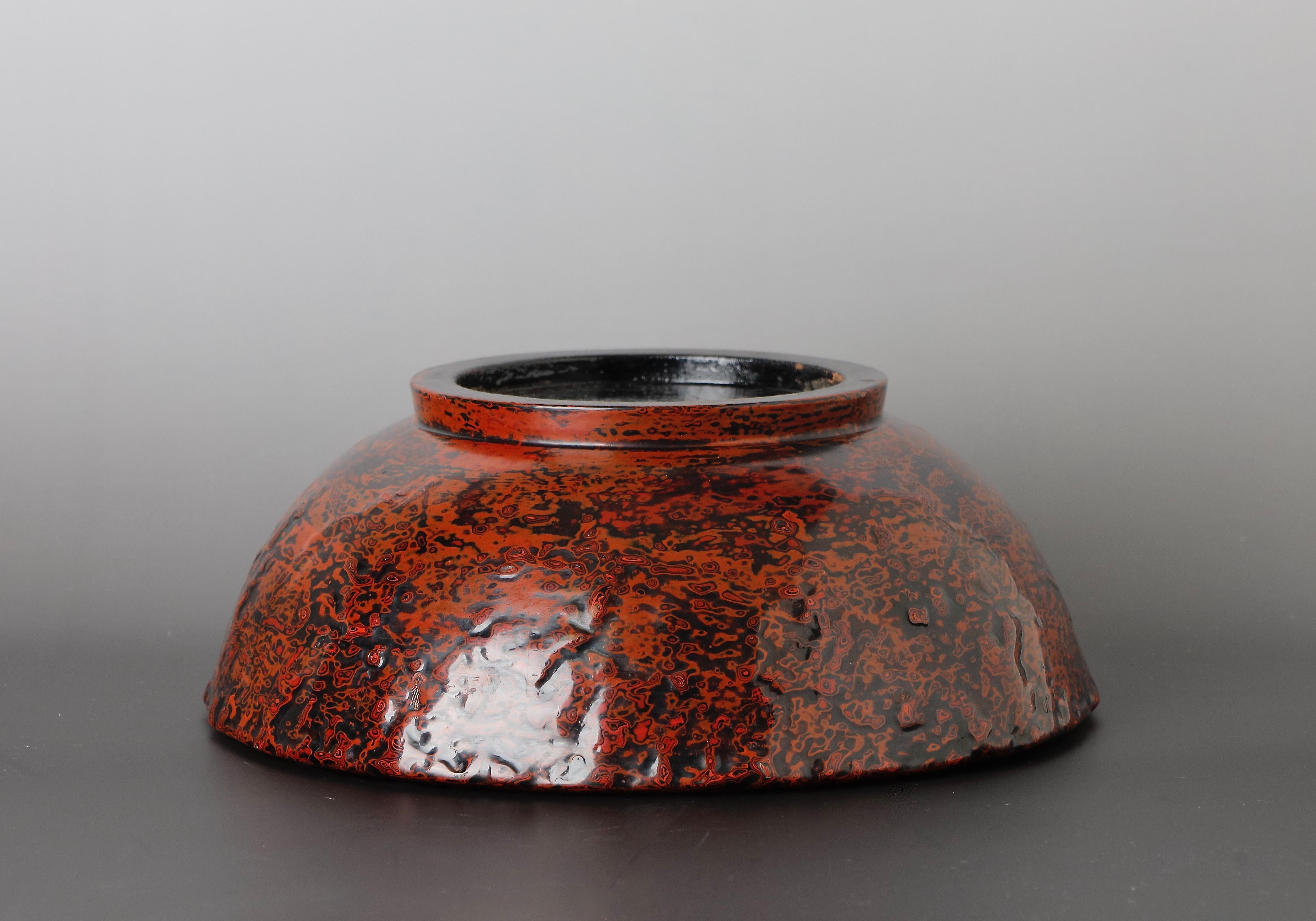 Lacquered Worker Bowl Kanshitsu Bachi, Showa Period, 20th Century For Sale 1