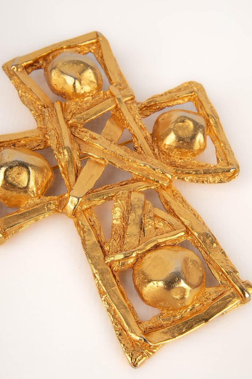 Lacroix Cross Brooch in Golden Metal 1