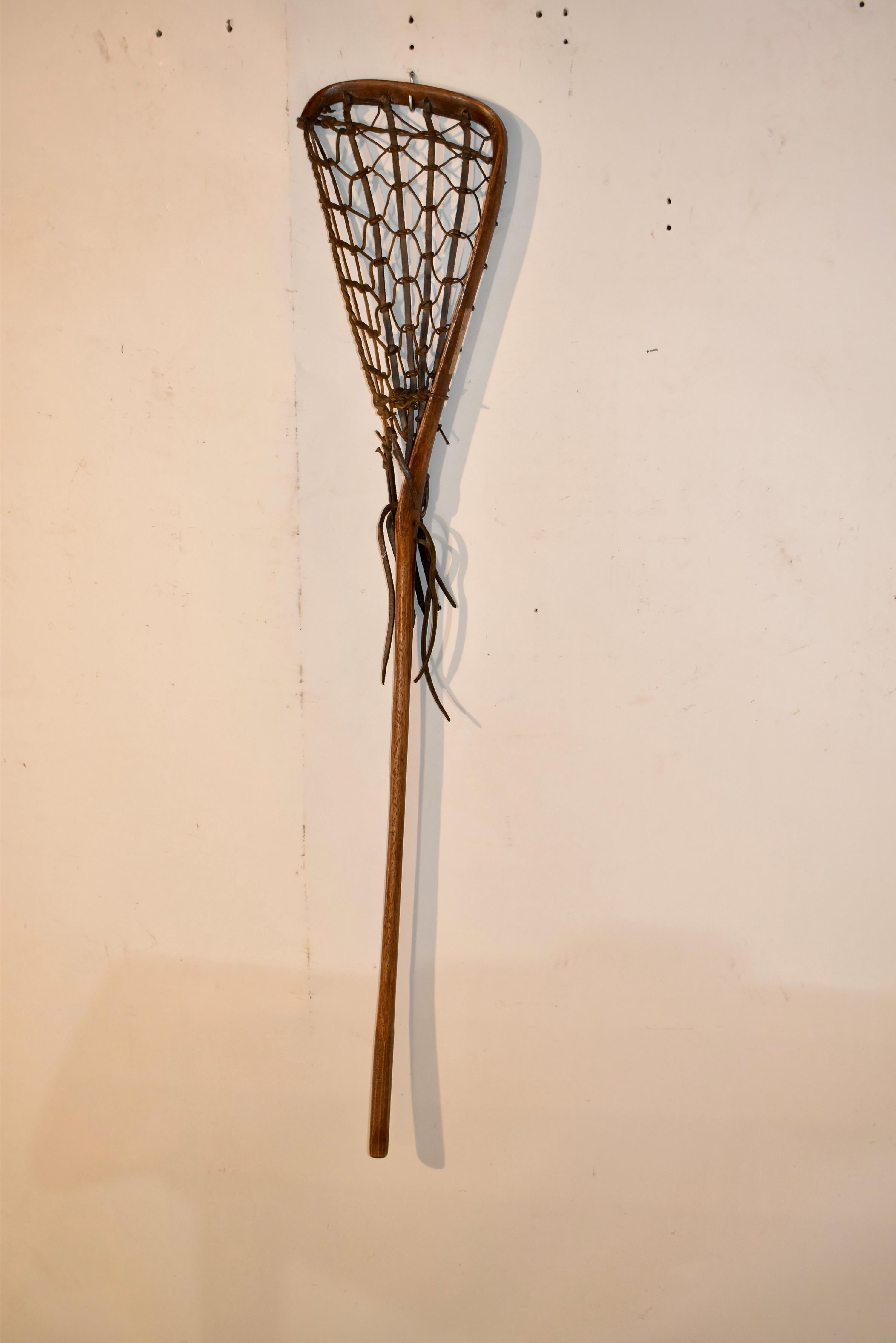 Palo de lacrosse, circa años 20 en Bueno Estado en High Point, NC