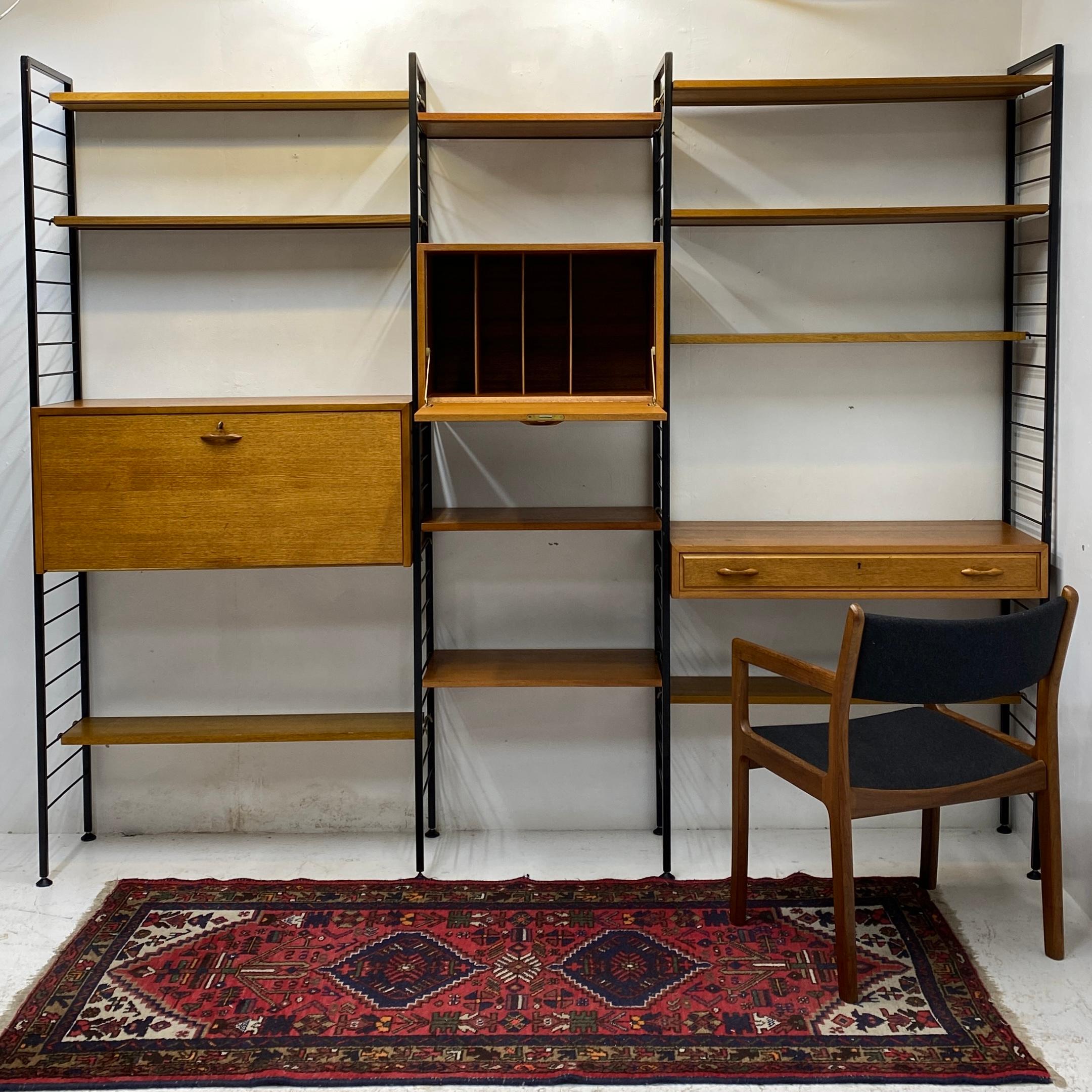 Ladderax Vinyl Storage Shelving Desk 1