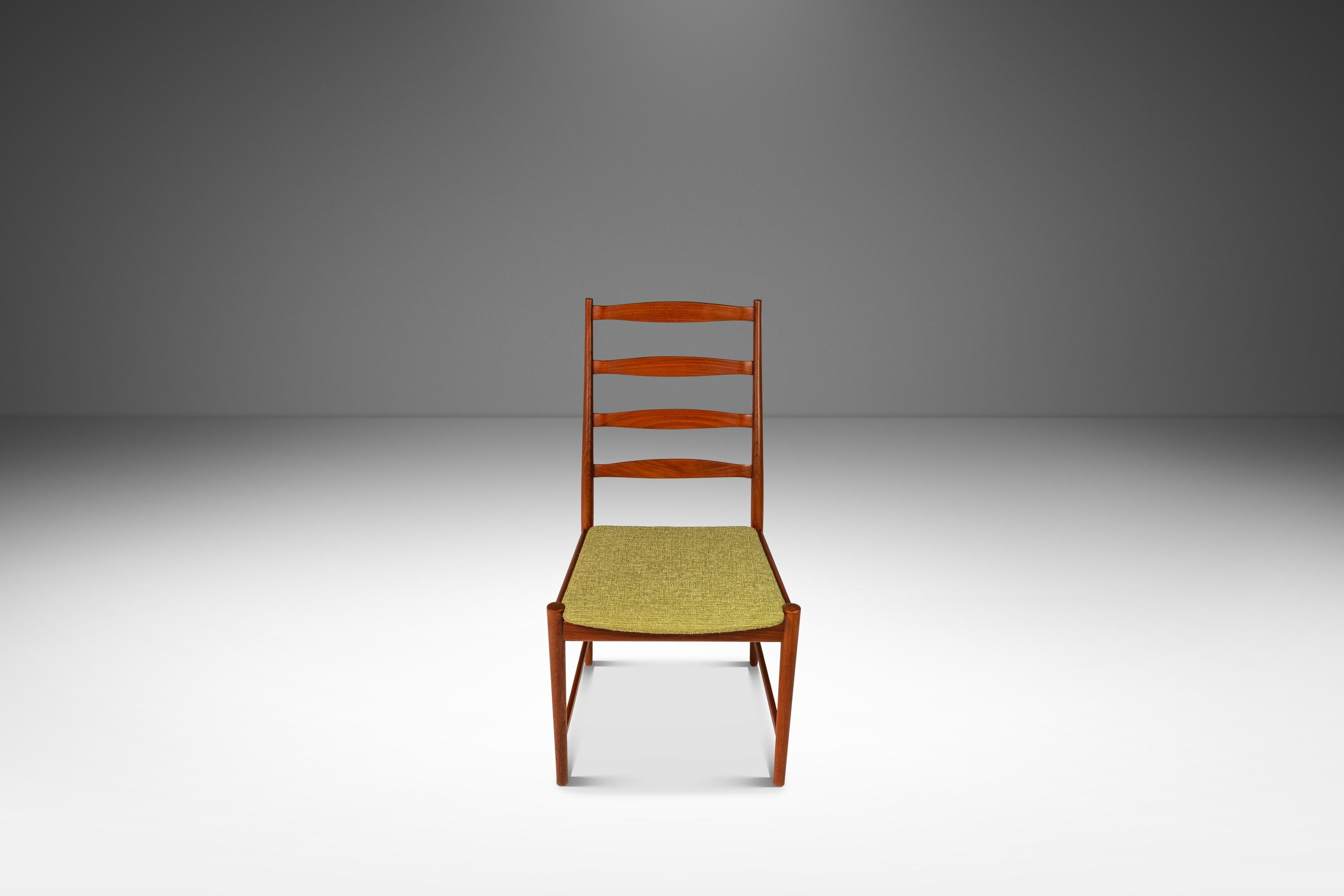 Ladderback Side/Desk Chair in Teak by Torbjorn Afdal for Vamo, Denmark, c. 1960s In Good Condition For Sale In Deland, FL