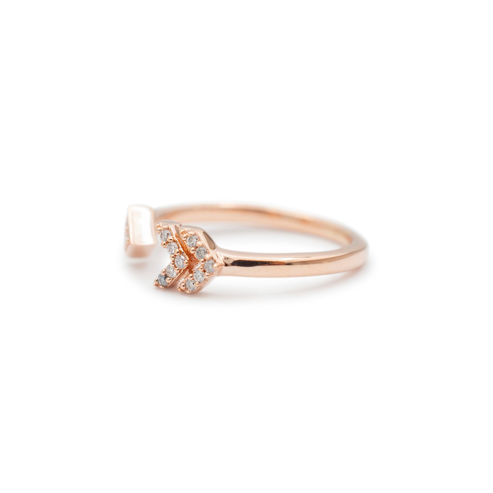 Round Cut Ladies 10K Rose Gold Arrow Deconstructed Pave Diamond Cocktail Ring For Sale